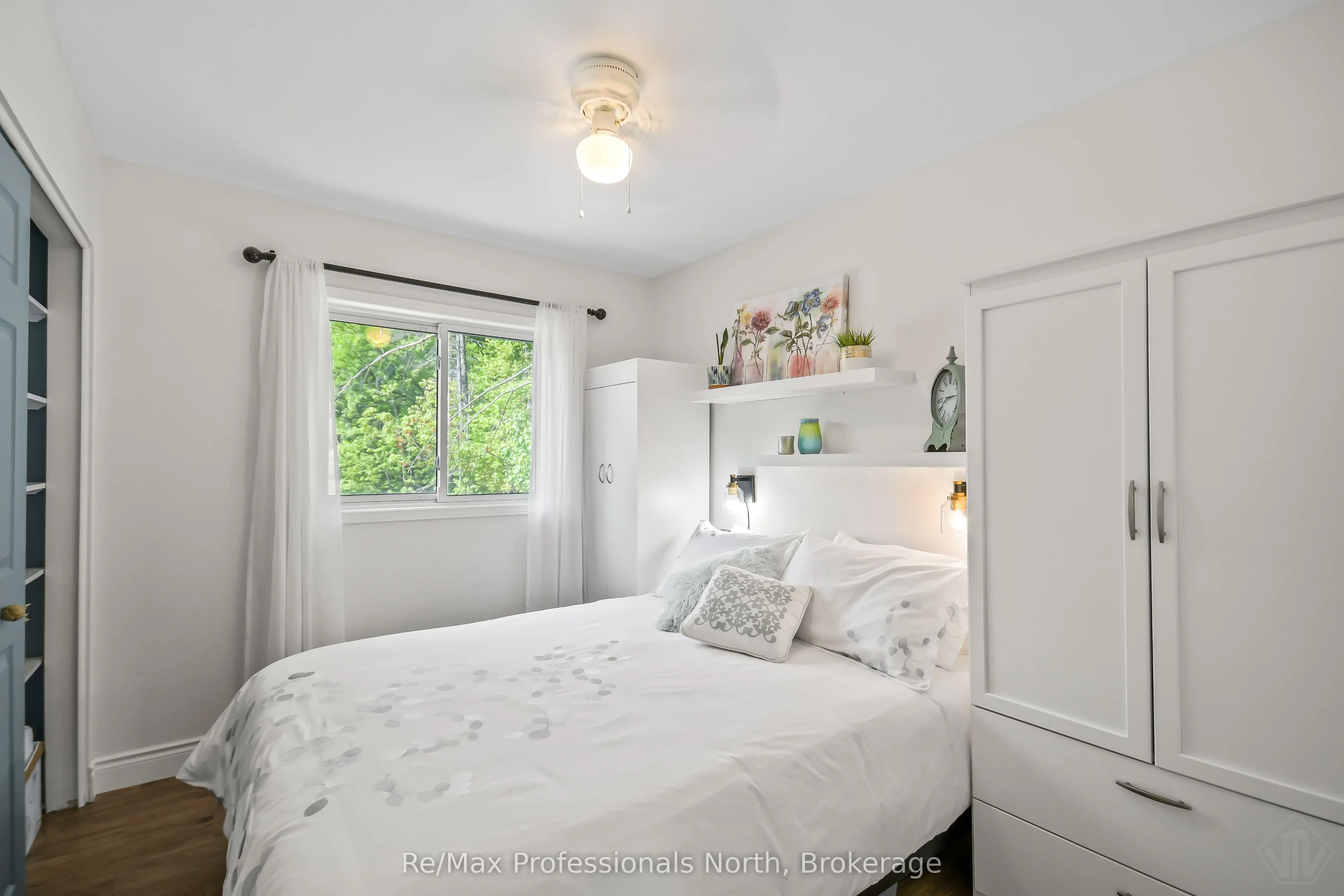 5 Pinetree Road