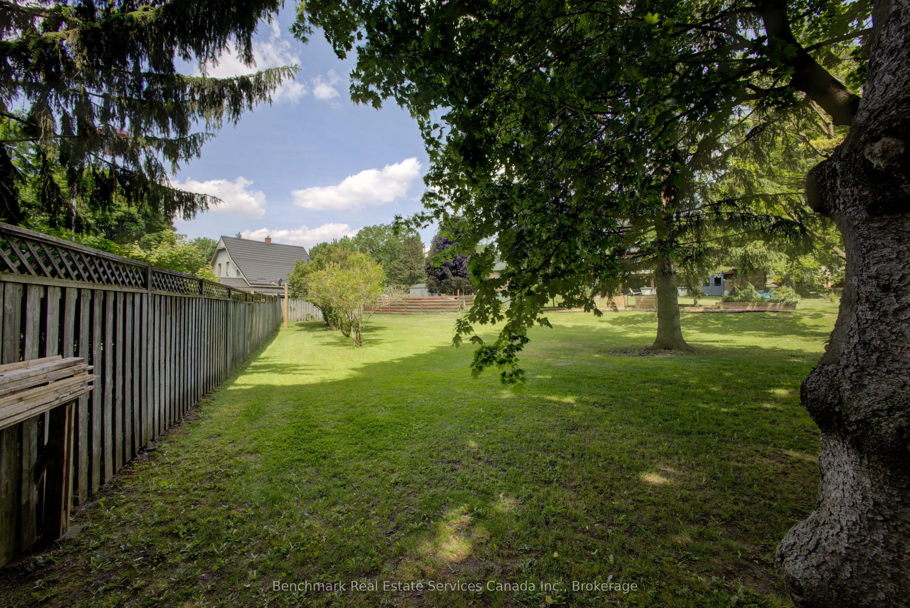 87 St Andrew Street N