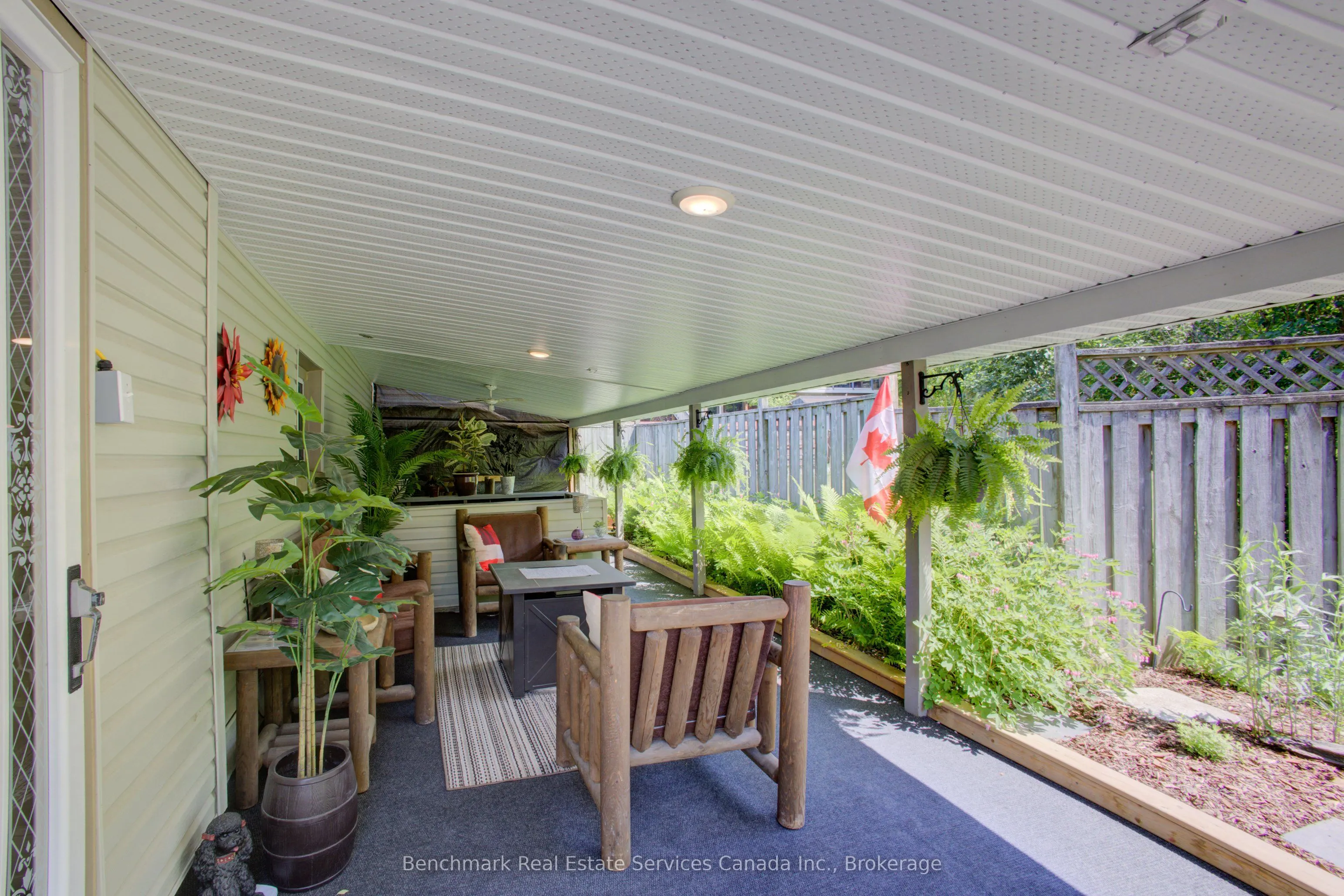 87 St Andrew Street N
