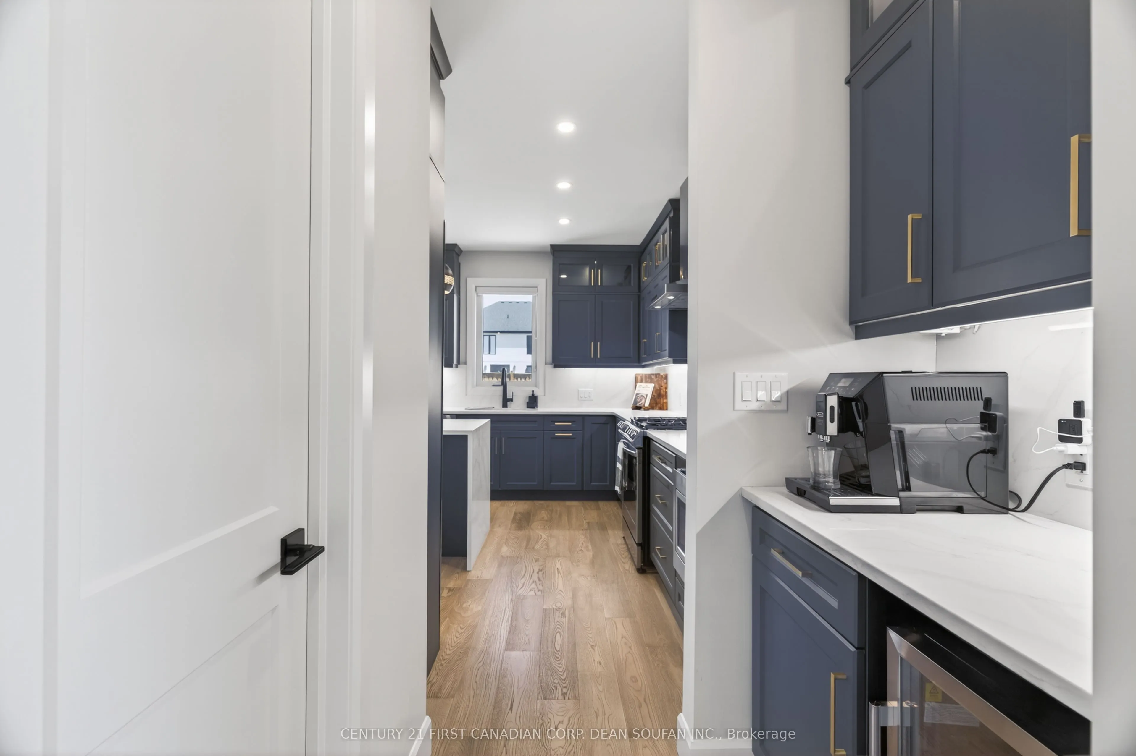 7251 Silver Creek Circle
