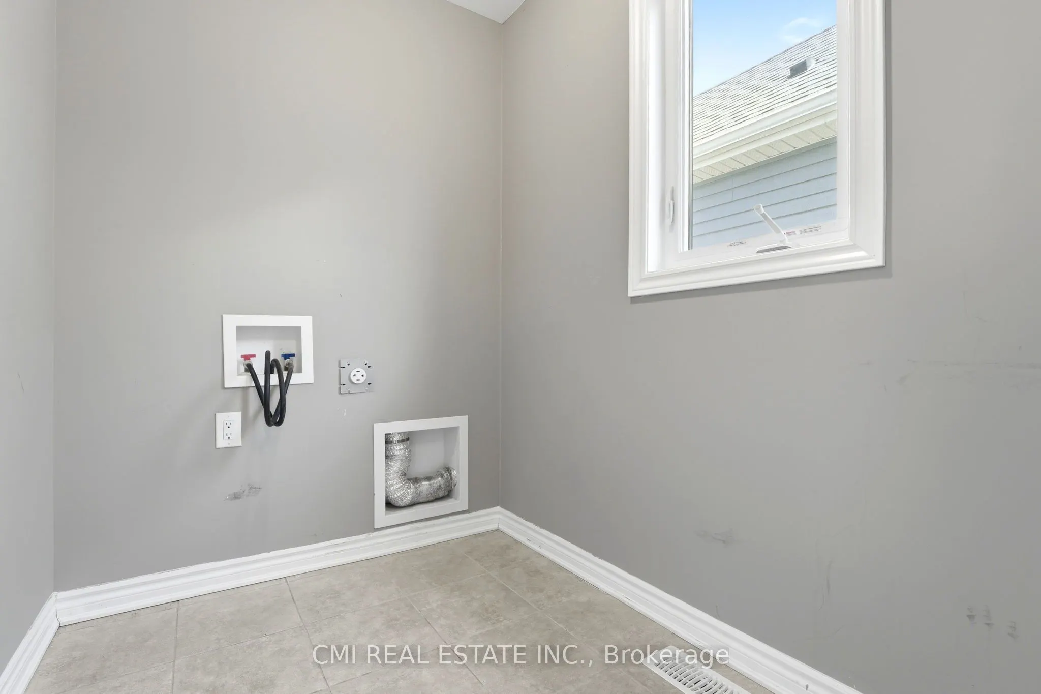 325 Sweetclover Way