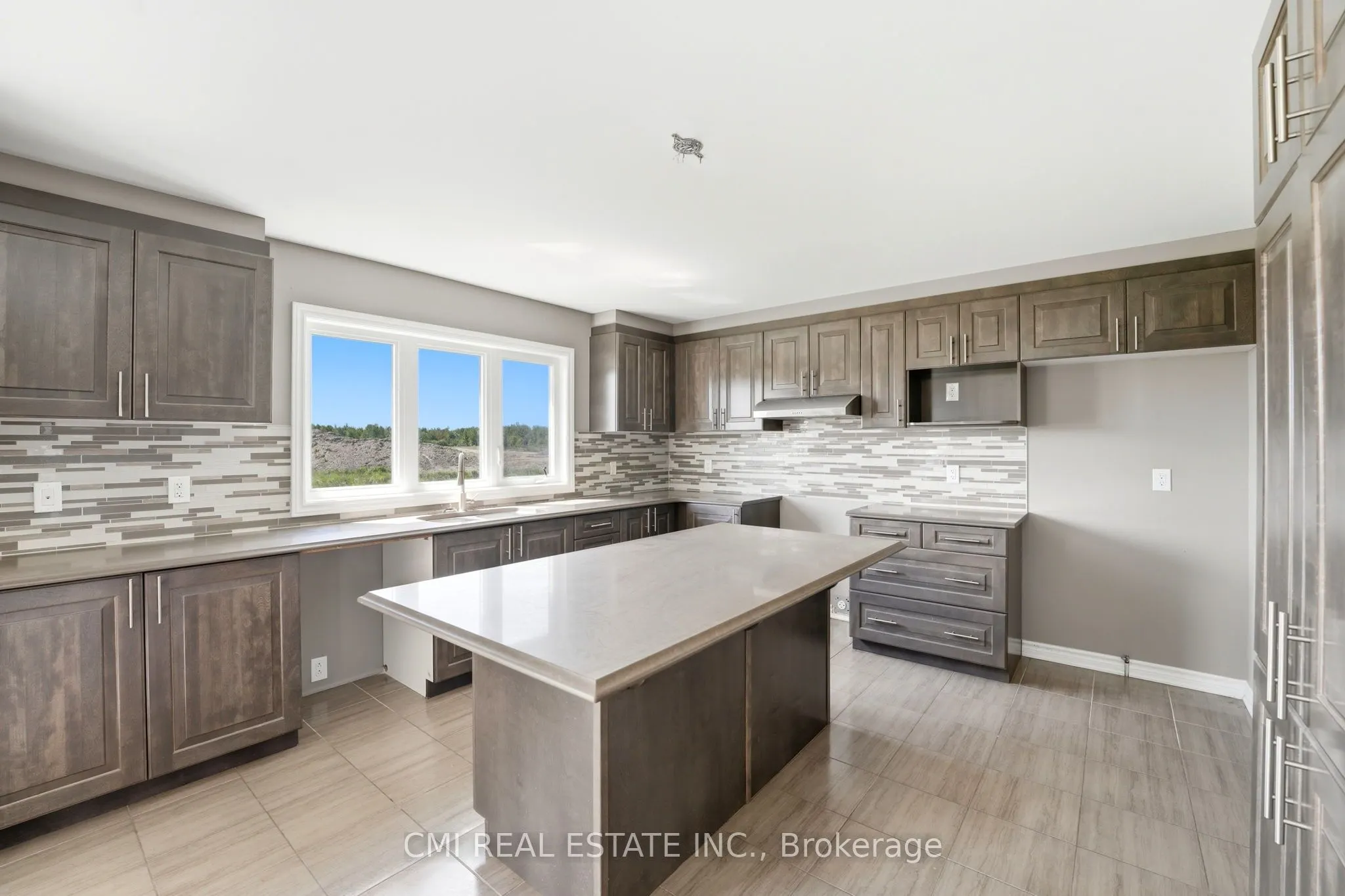 325 Sweetclover Way