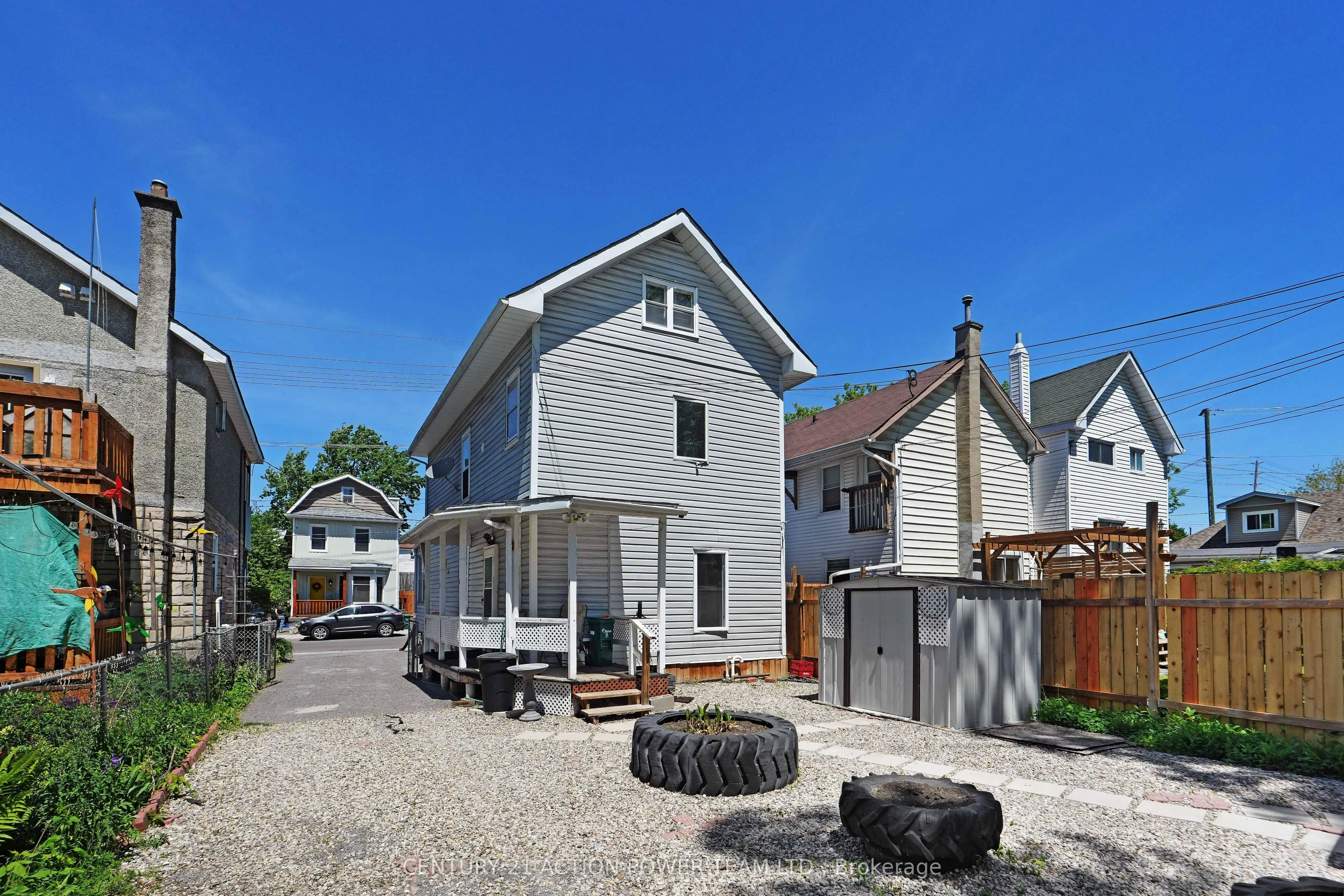 222 Montfort Street