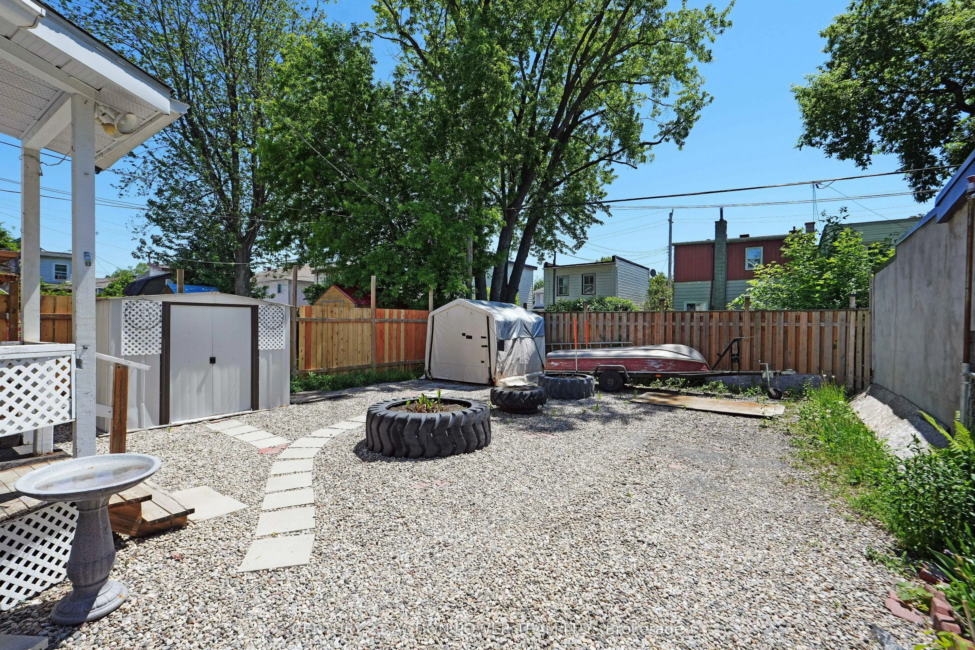 222 Montfort Street