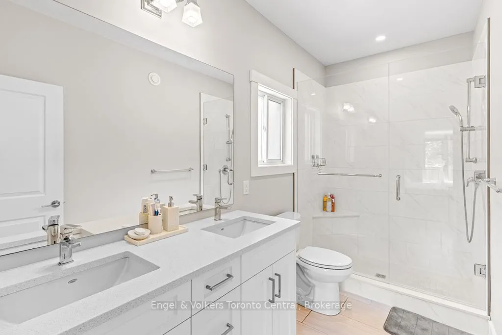 515 4th Street W