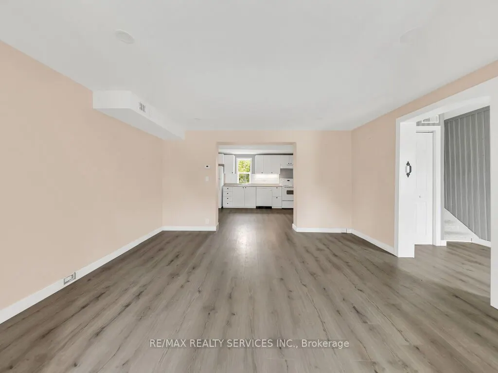 123 Main Street W