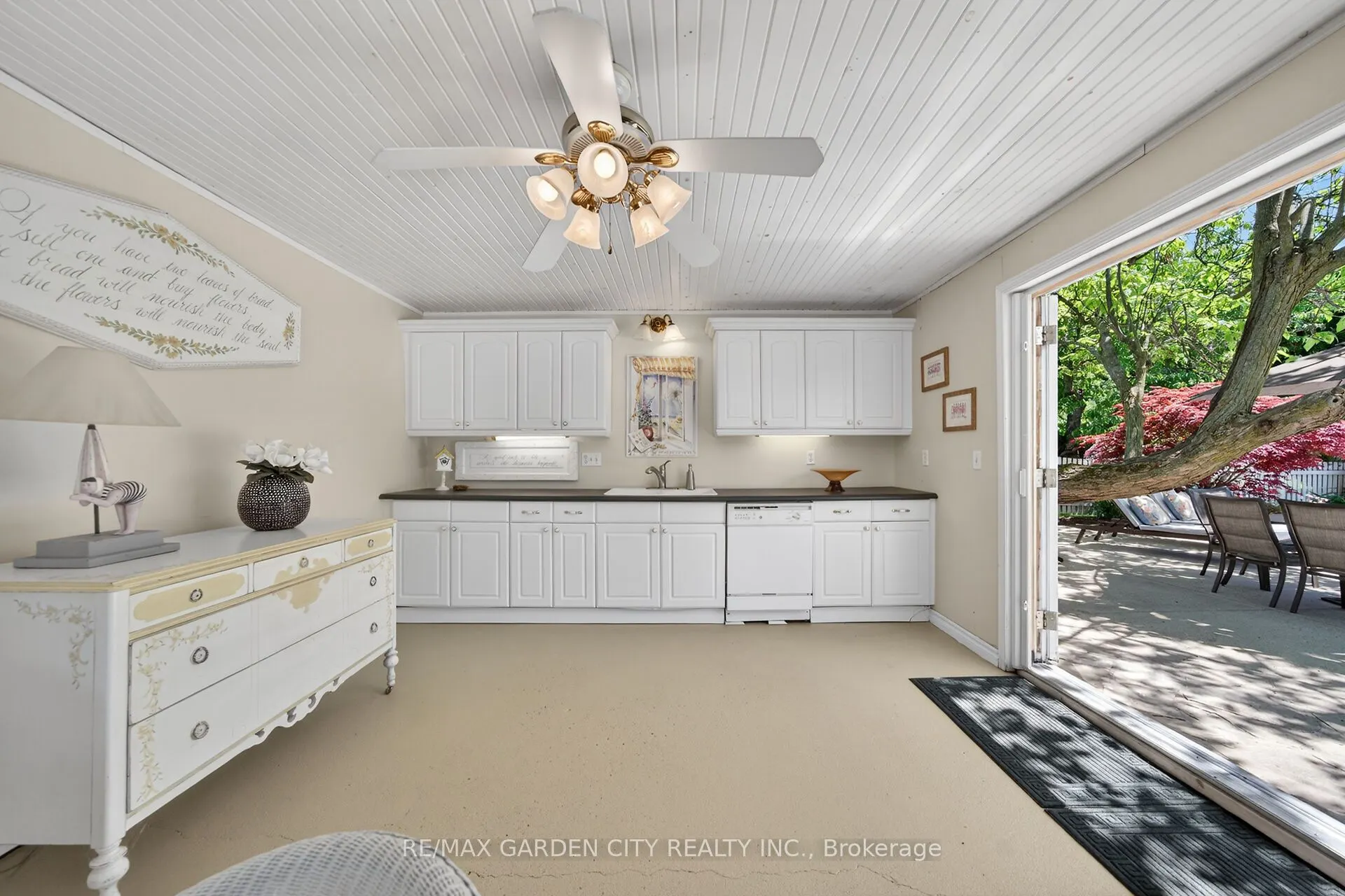 24-26 MAPLE Avenue