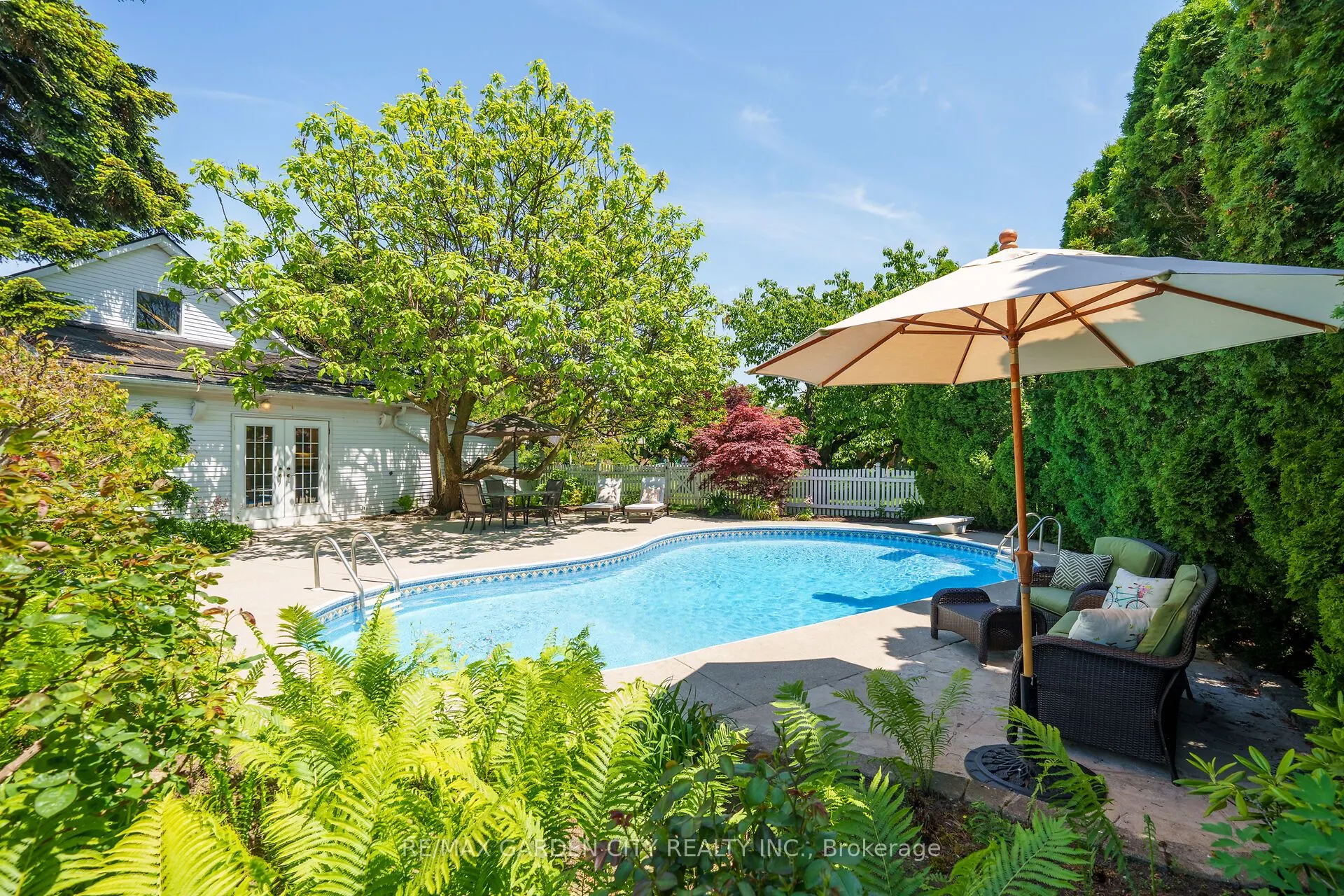 24-26 MAPLE Avenue
