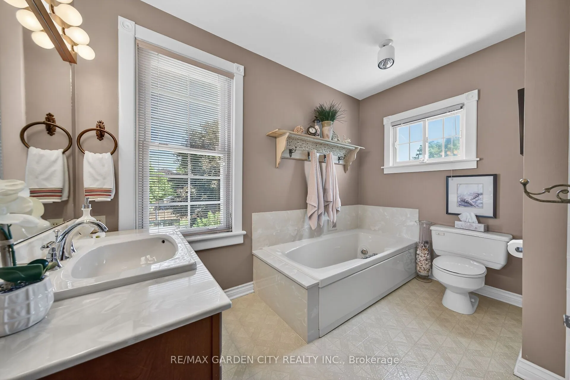 24-26 MAPLE Avenue