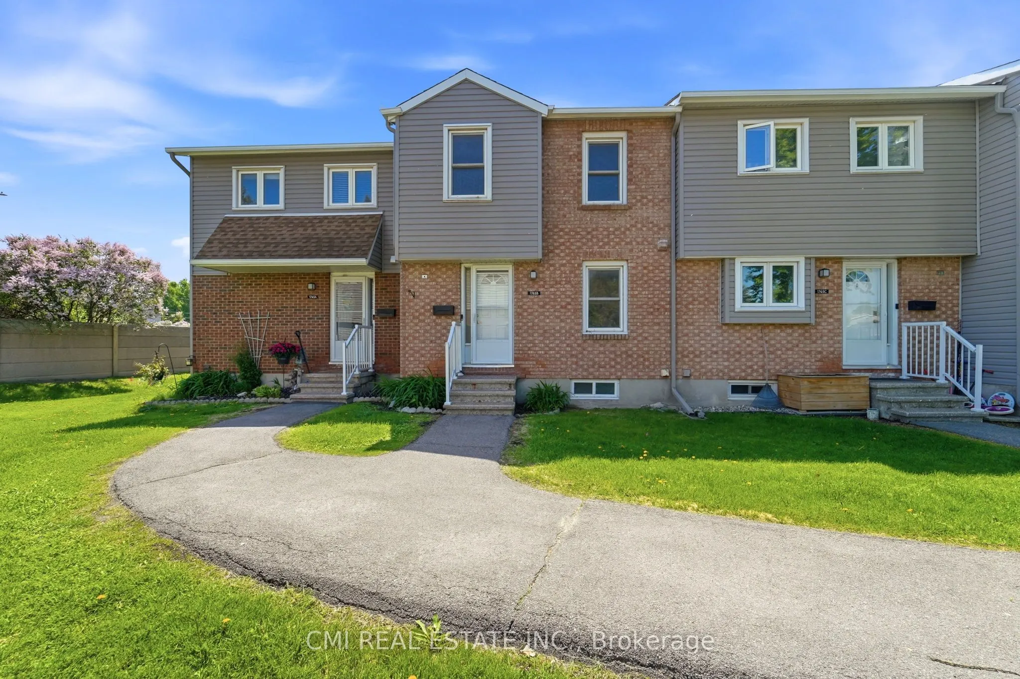 1765 Lamoureux Drive #B