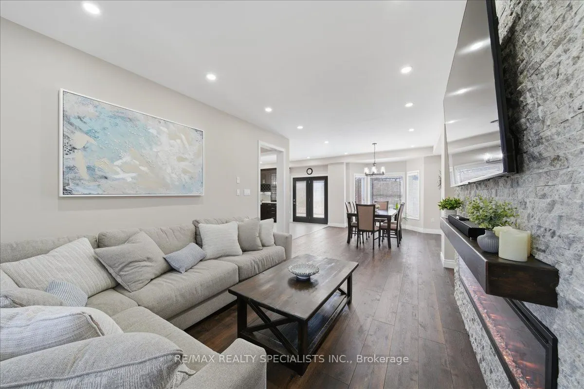 14 Devonleigh Drive