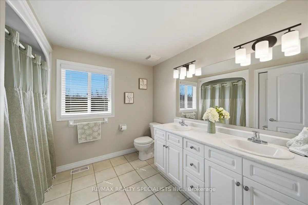 14 Devonleigh Drive