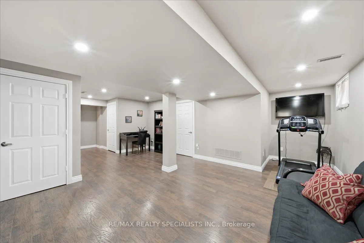 14 Devonleigh Drive