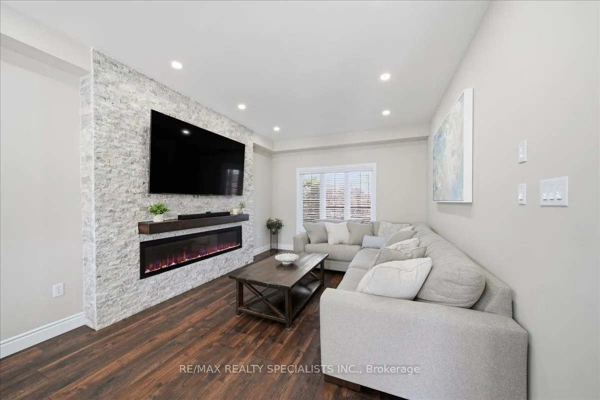 14 Devonleigh Drive