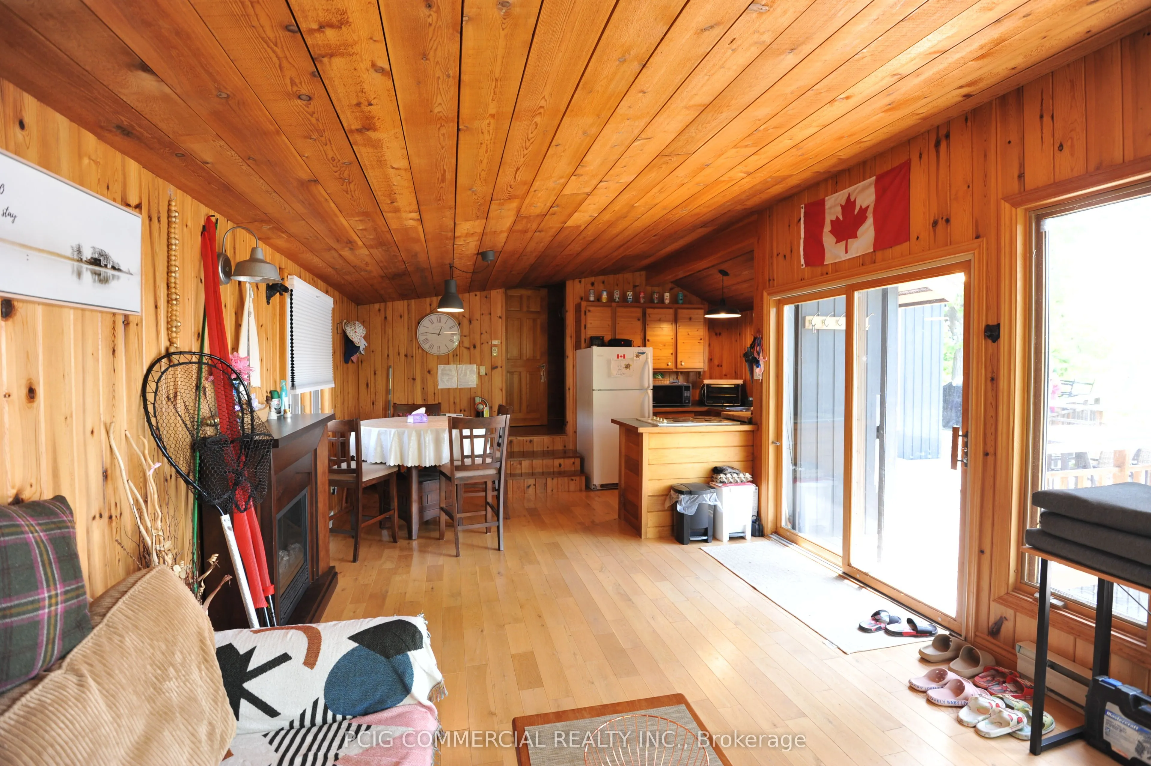 1518 Island 1040