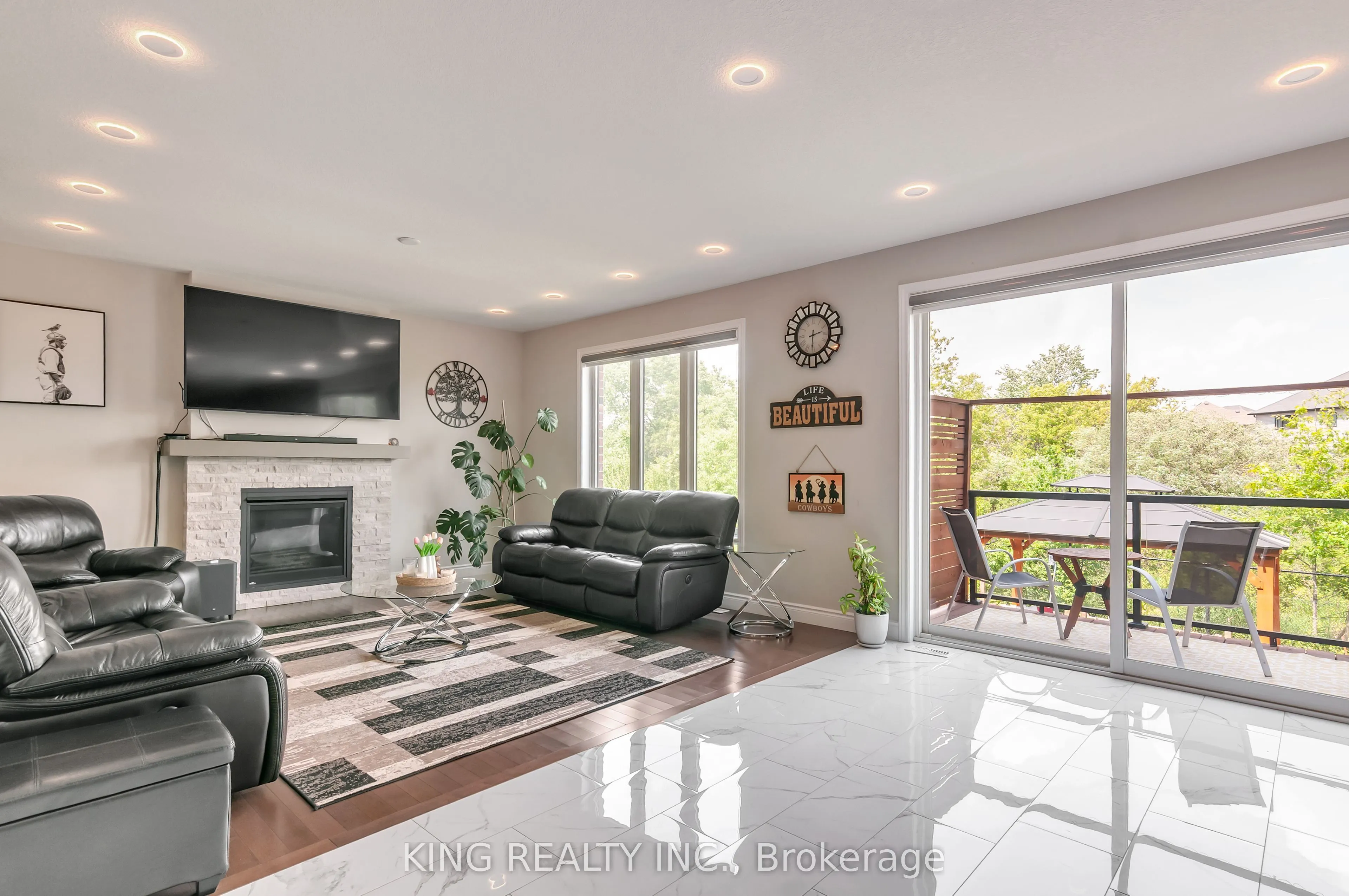 333 MASTERS Drive