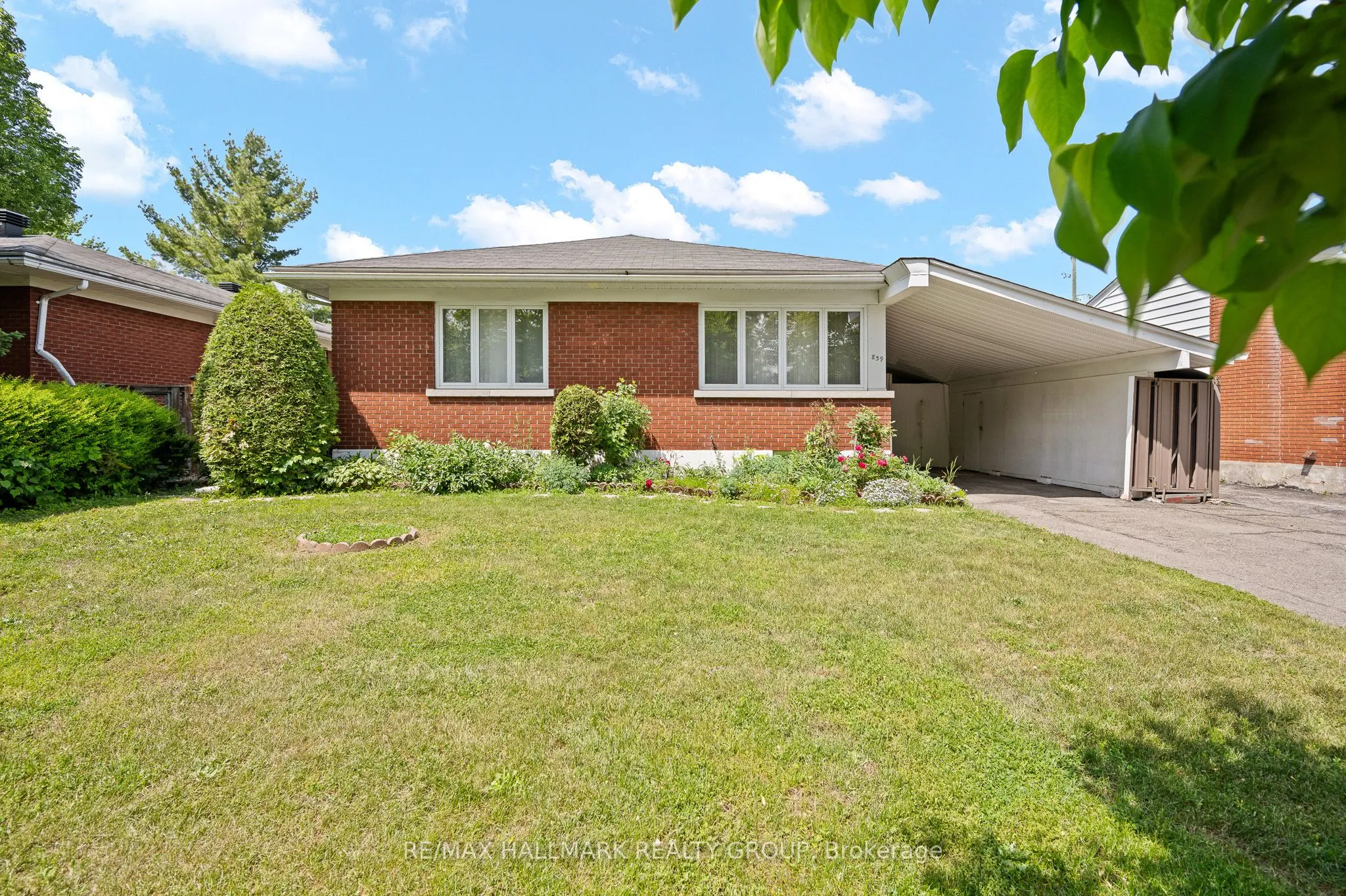 839 WESTON Drive