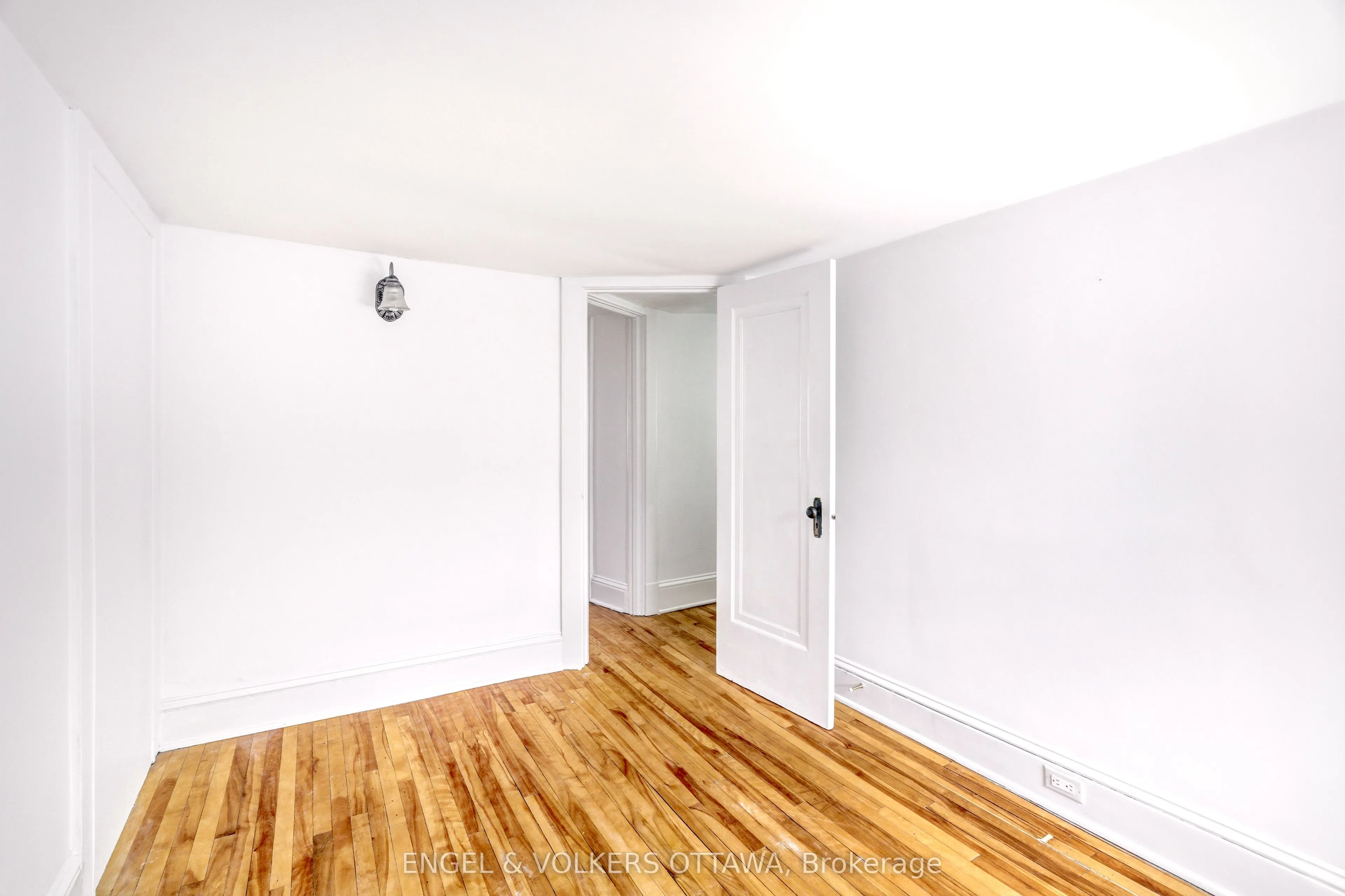 491 Mcleod Street