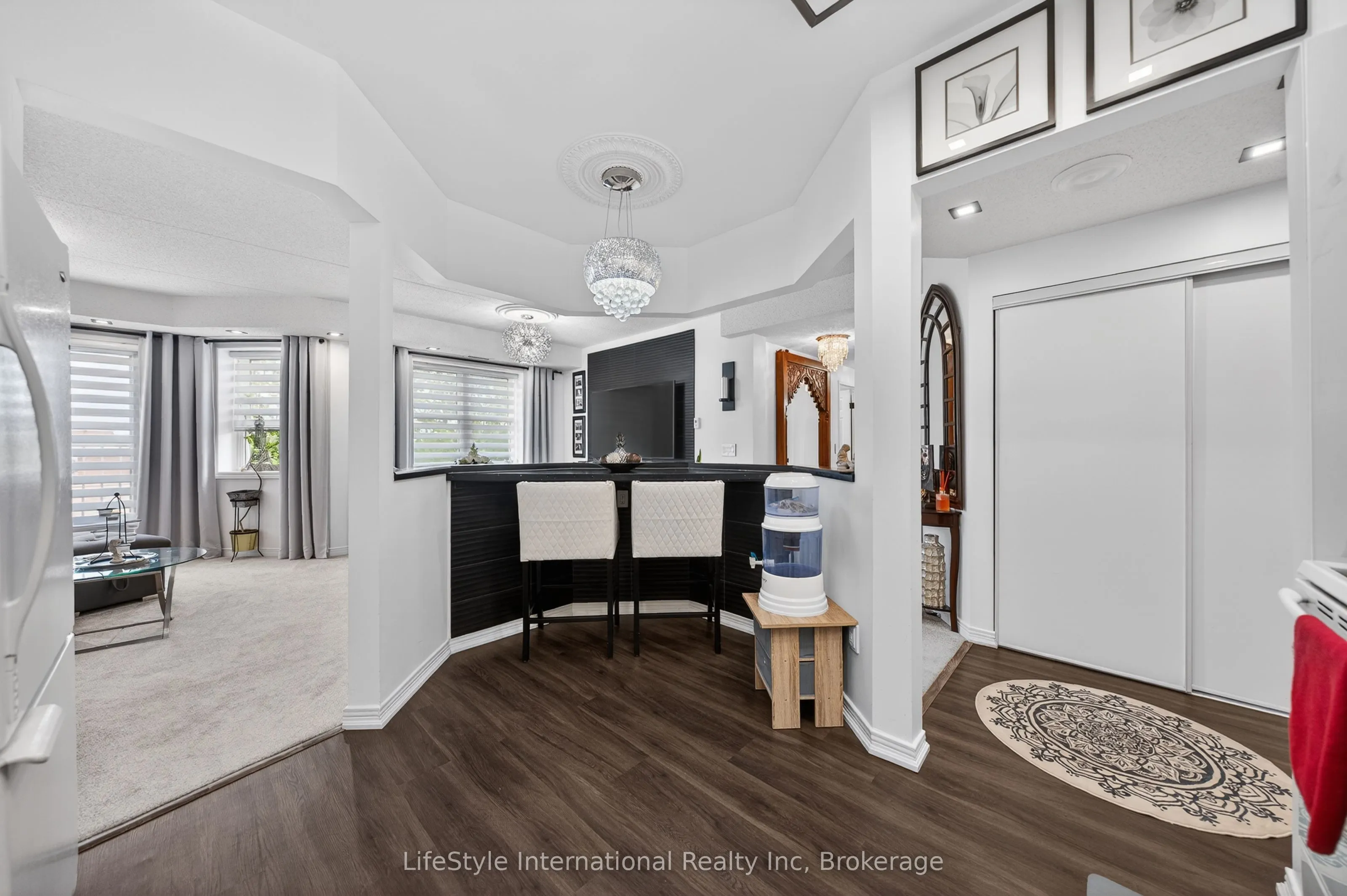 208 Silvercreek Parkway N #213