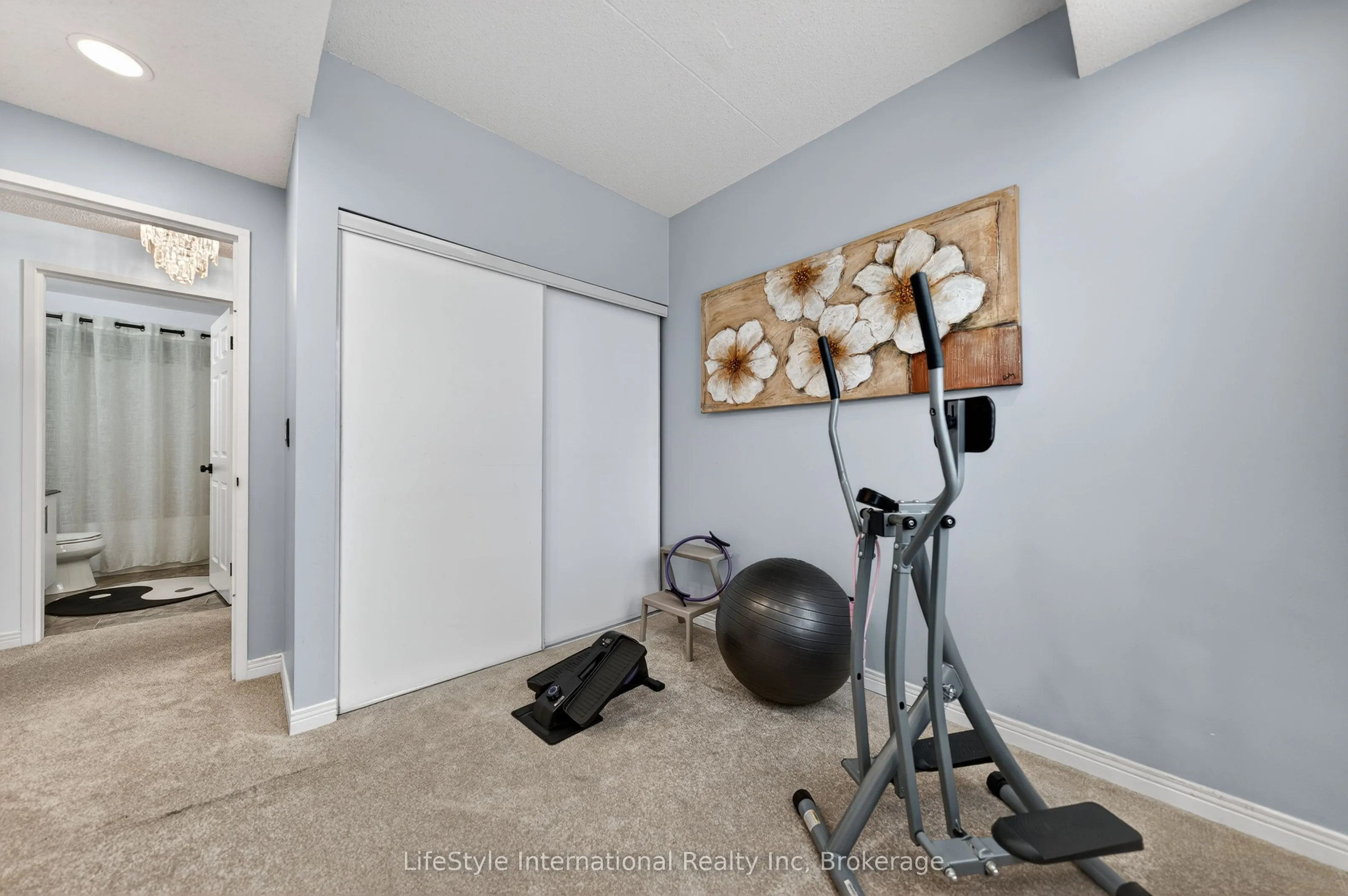 208 Silvercreek Parkway N #213