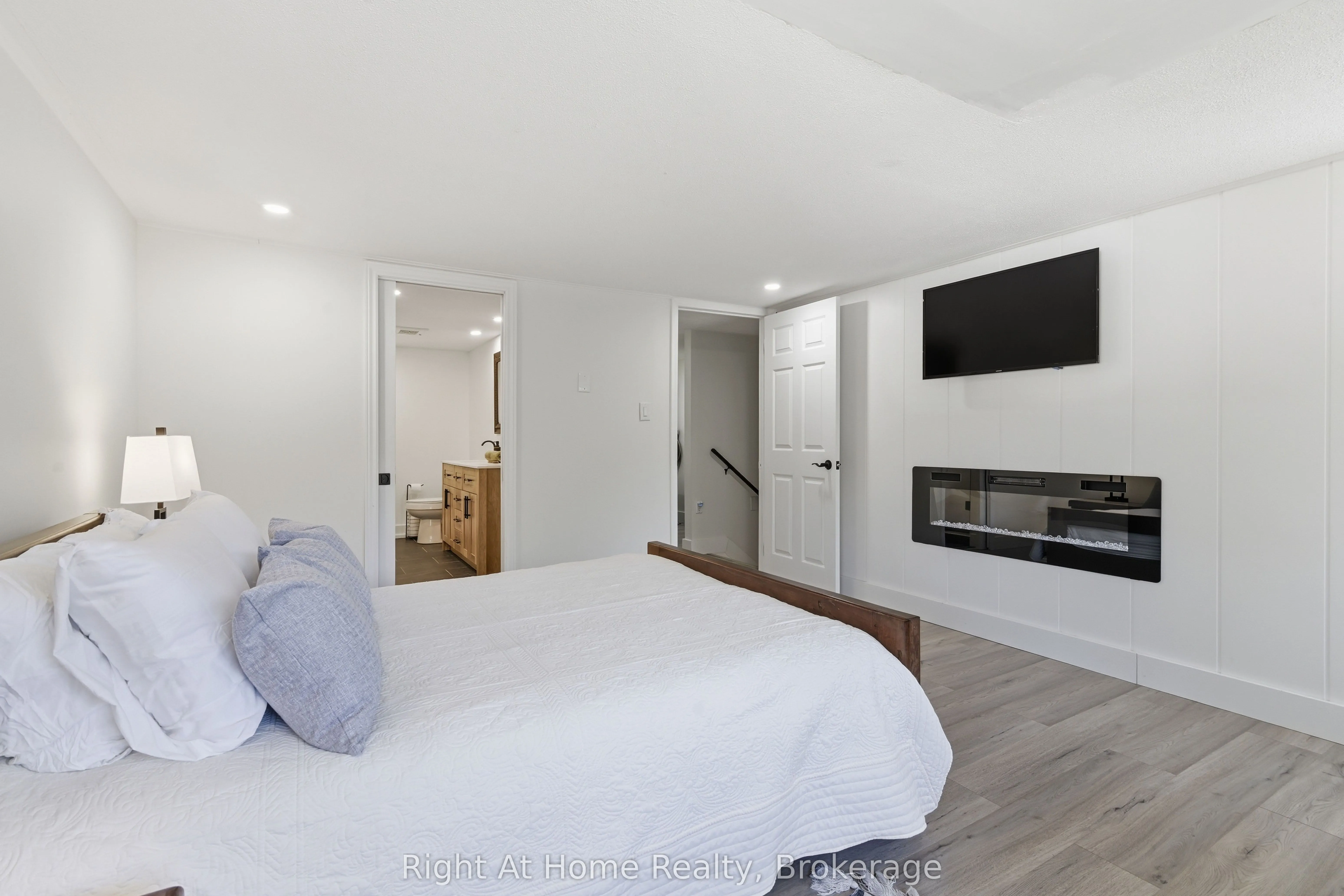 21 Nonquon Drive