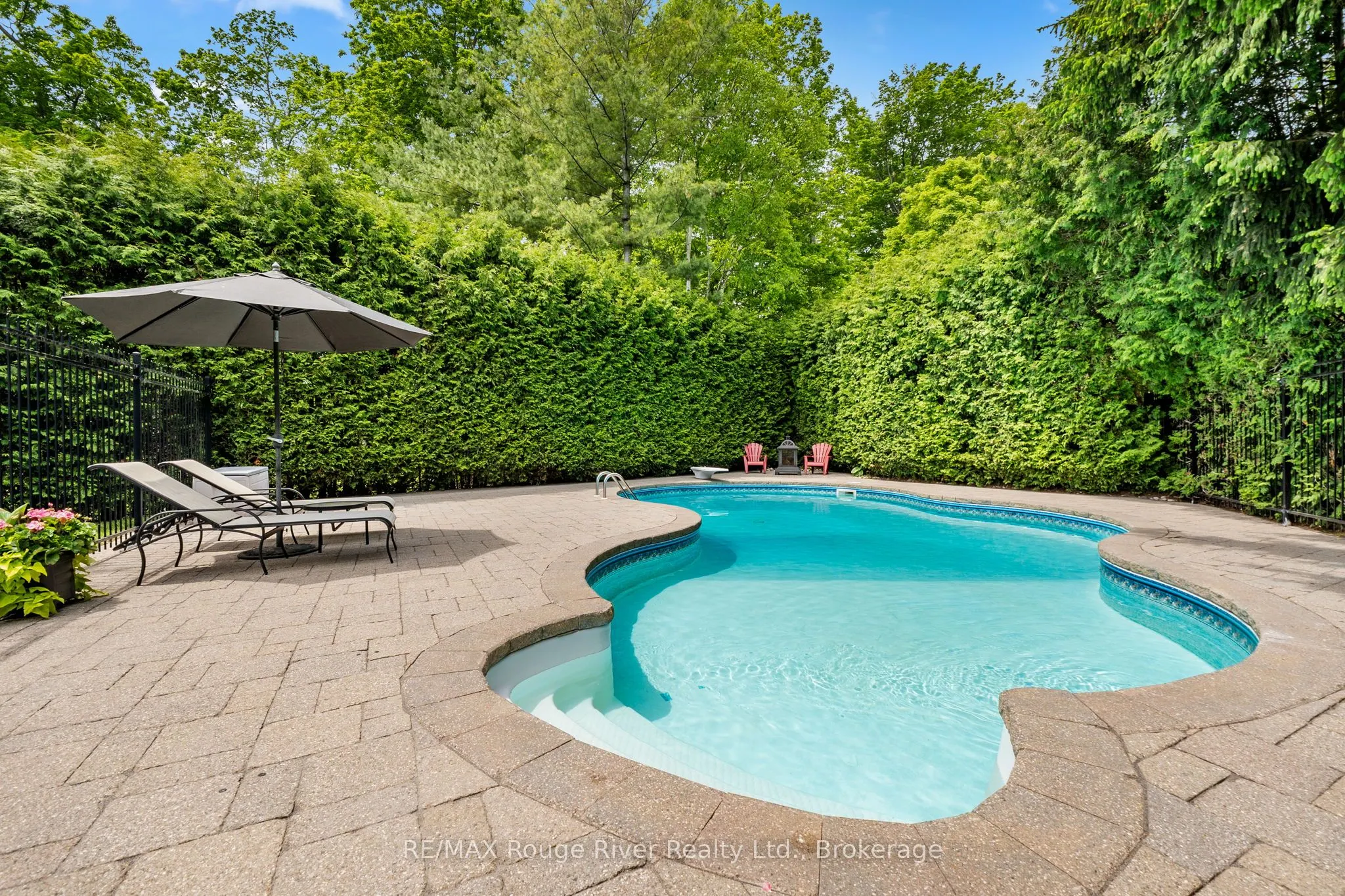60 Weller Court