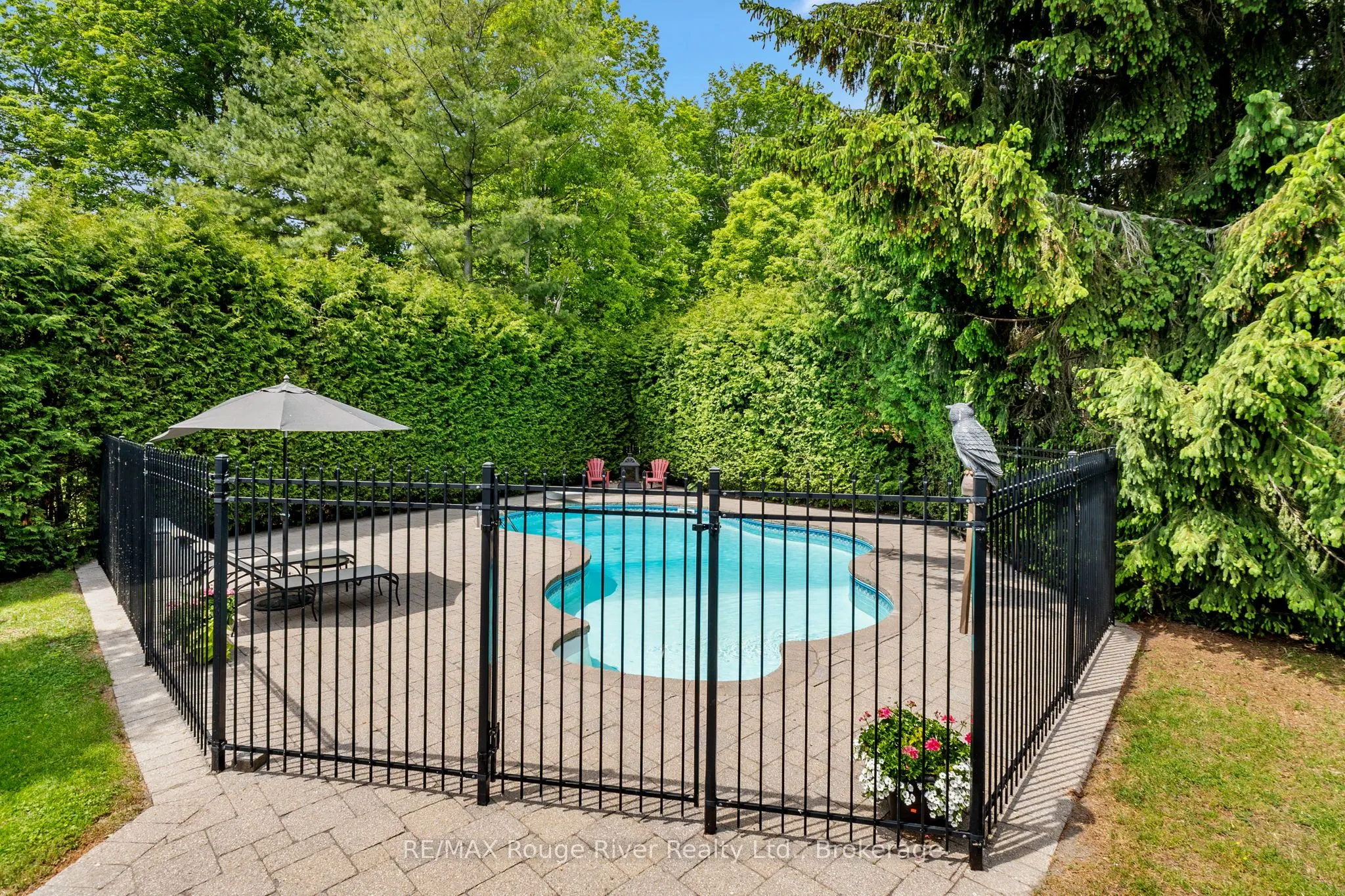 60 Weller Court