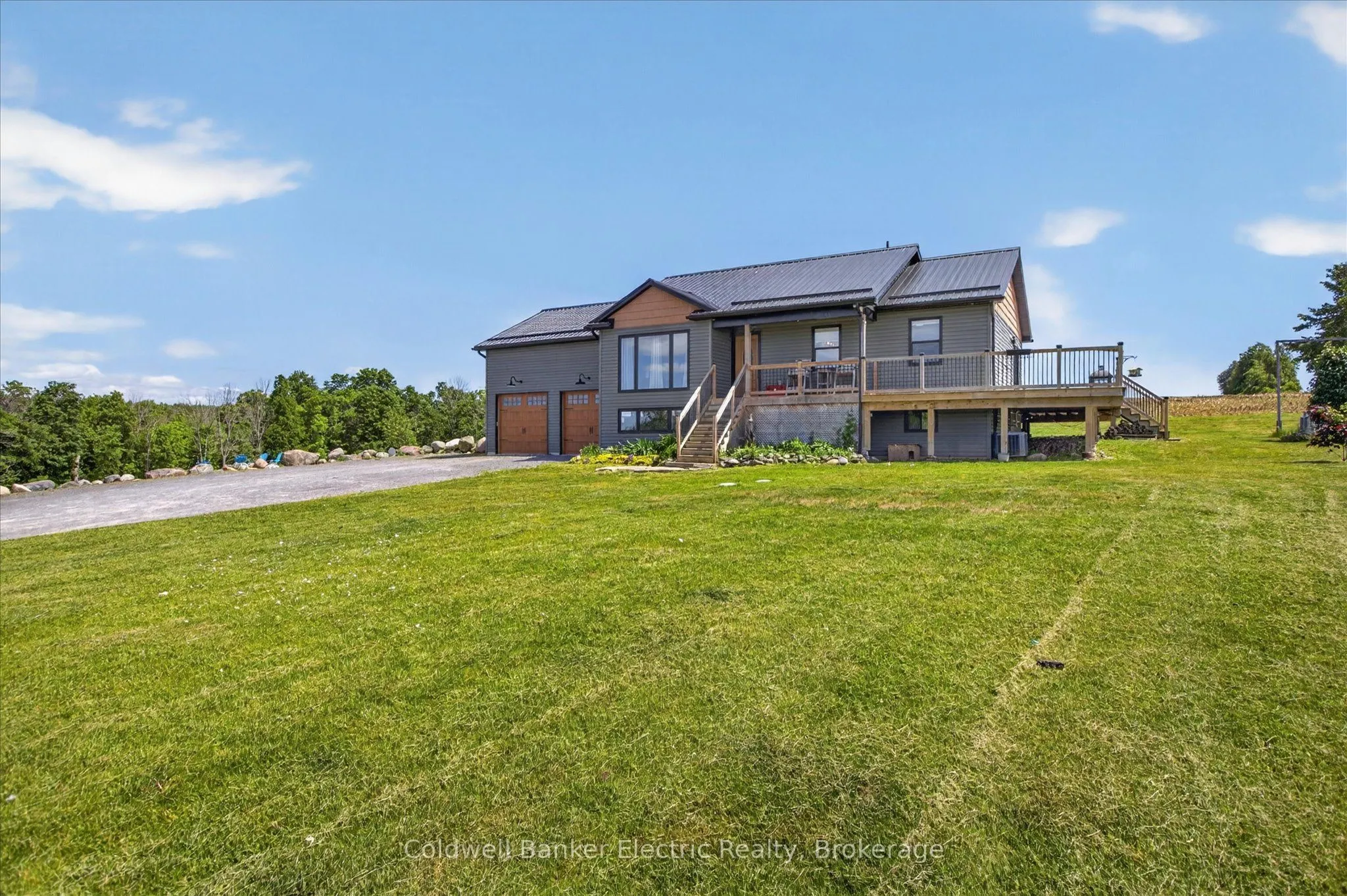 487 11th Concession W