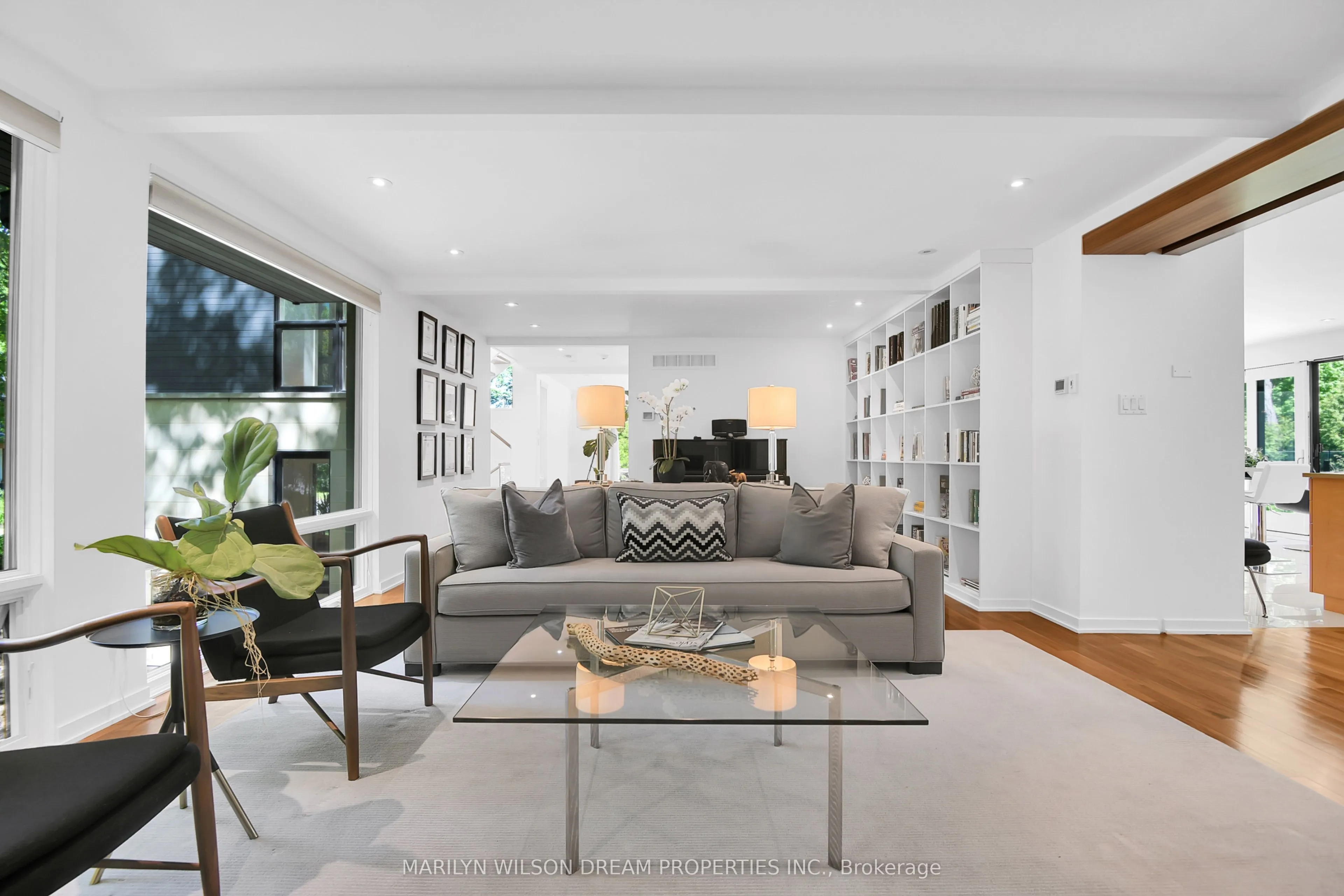 10 Burrows Road