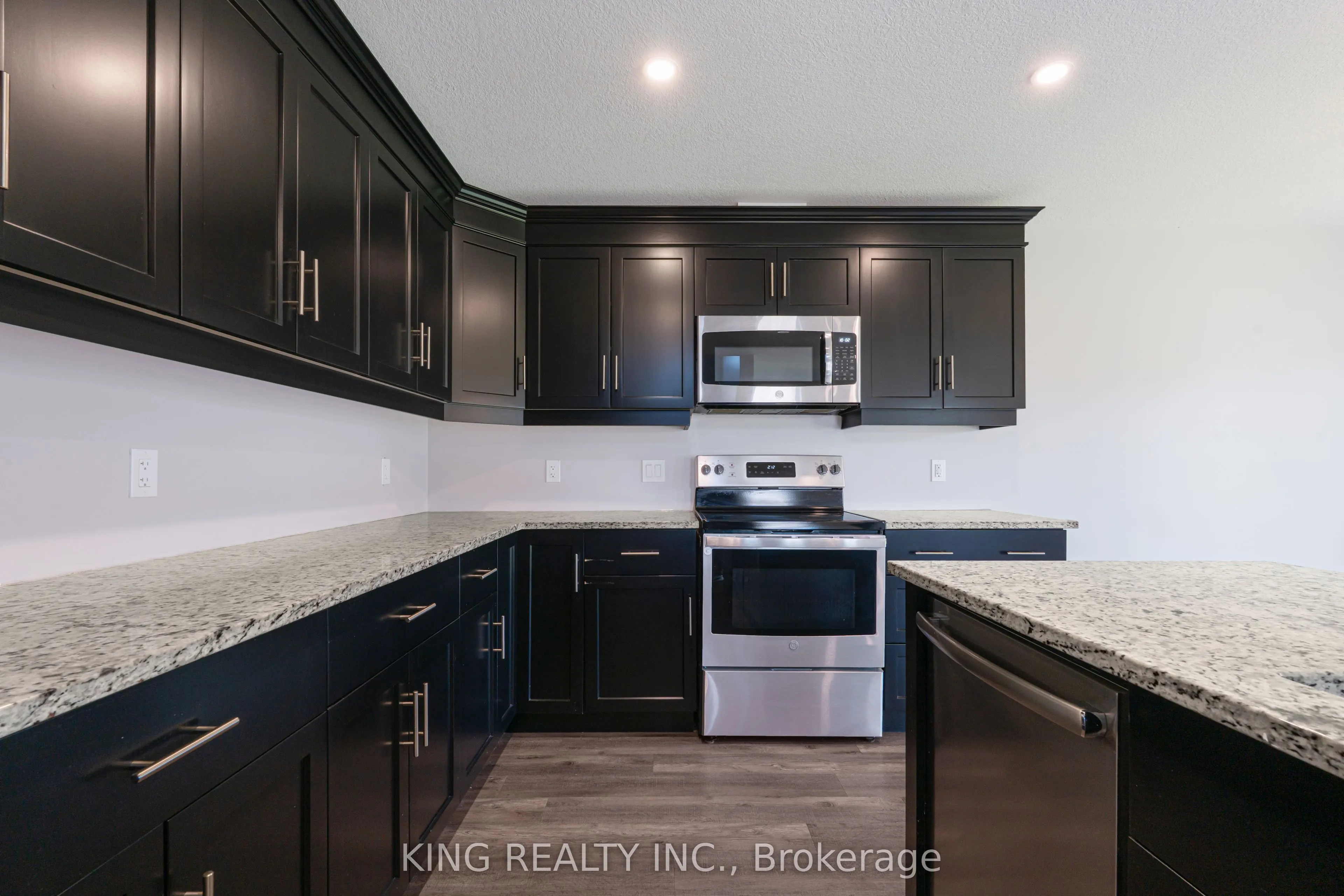 28 MINLER Street #1
