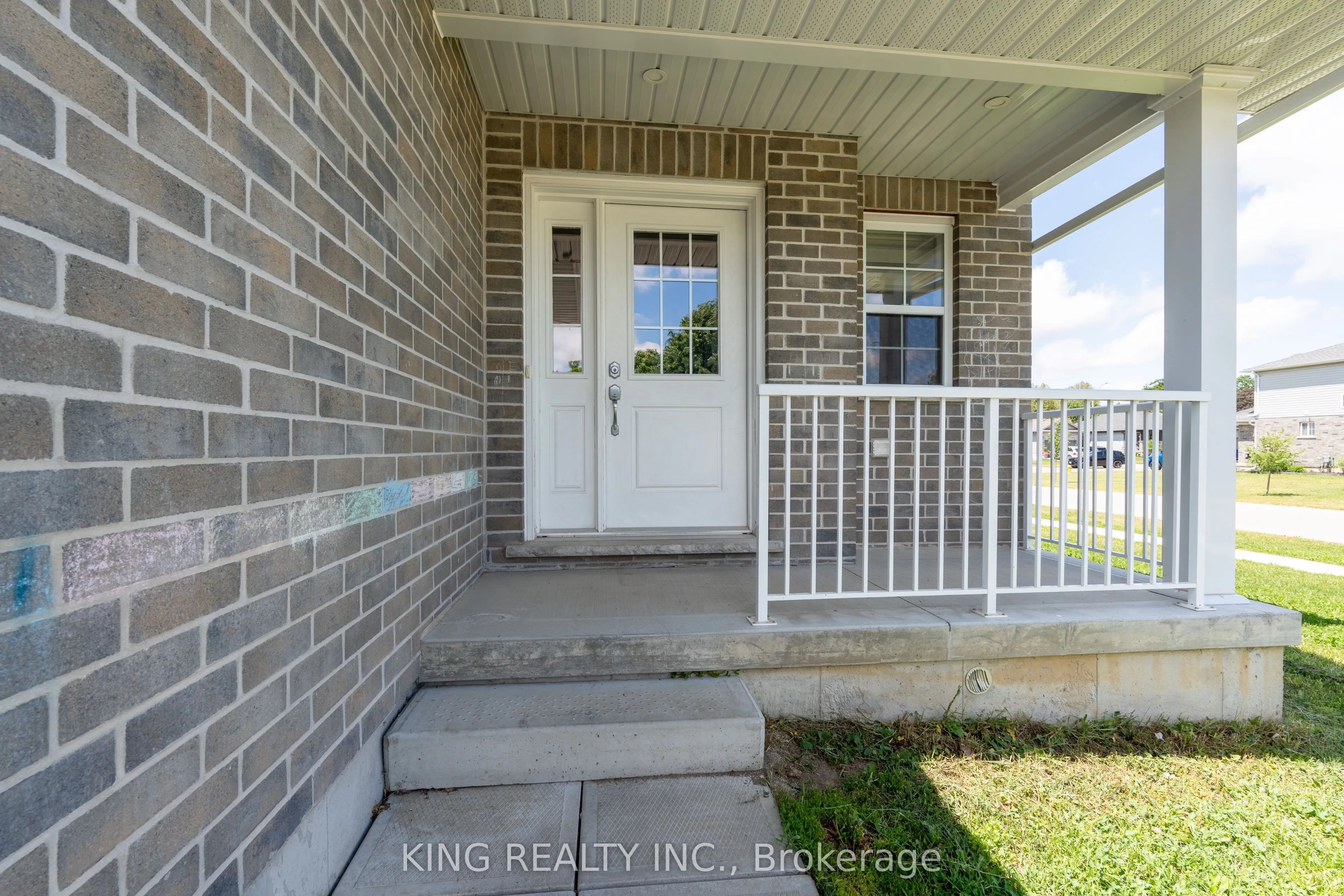 28 MINLER Street #1