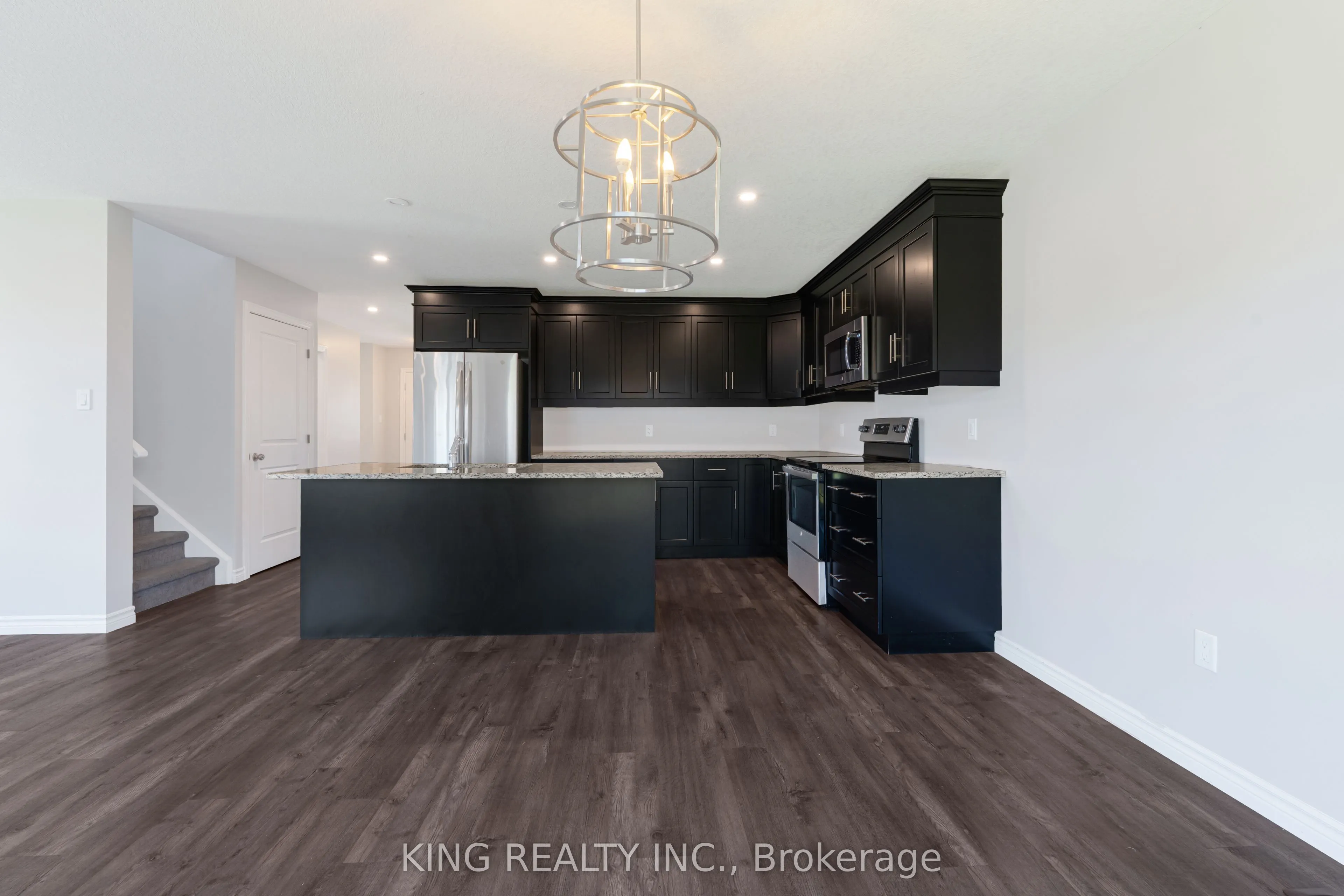 28 MINLER Street #1