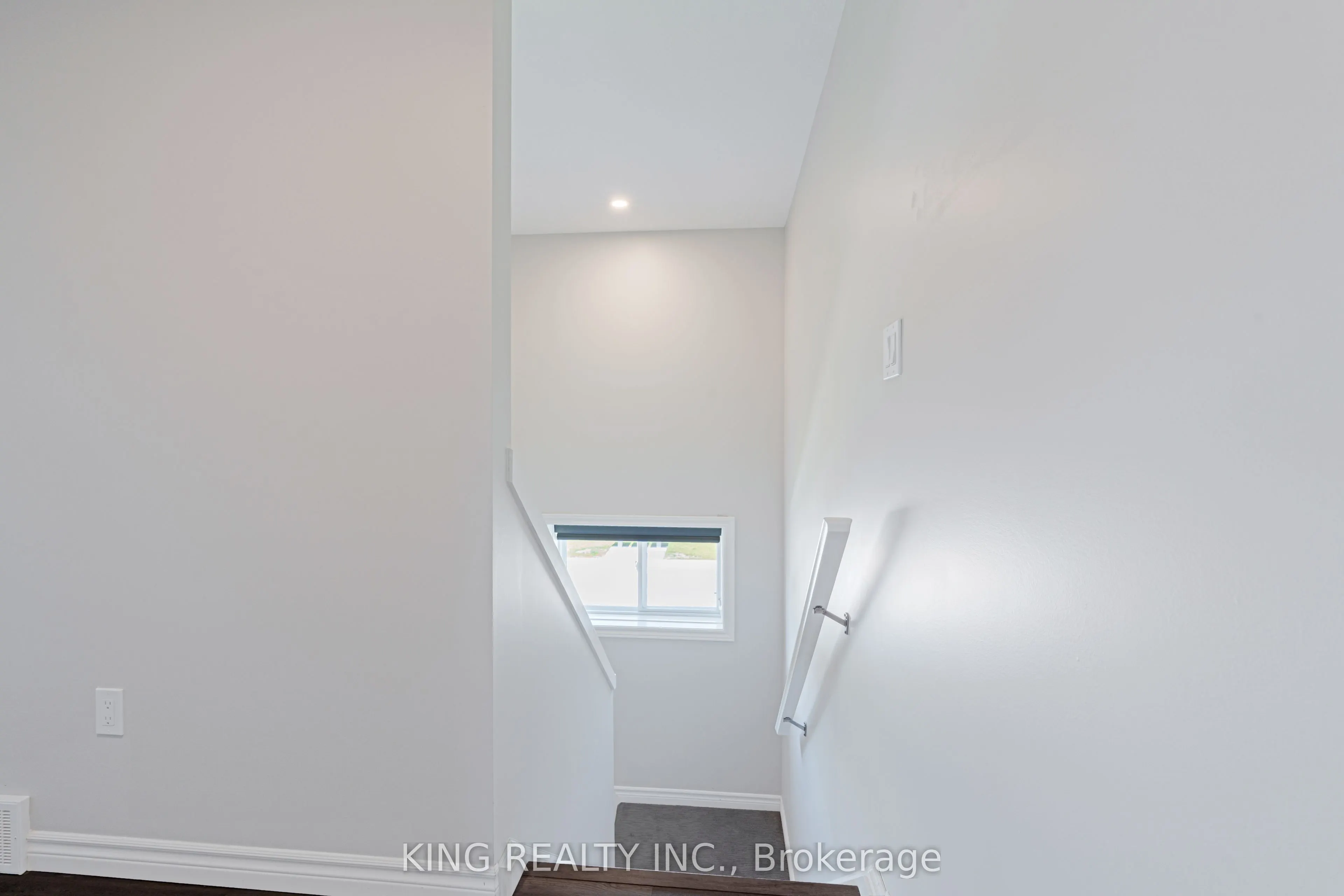 28 MINLER Street #1