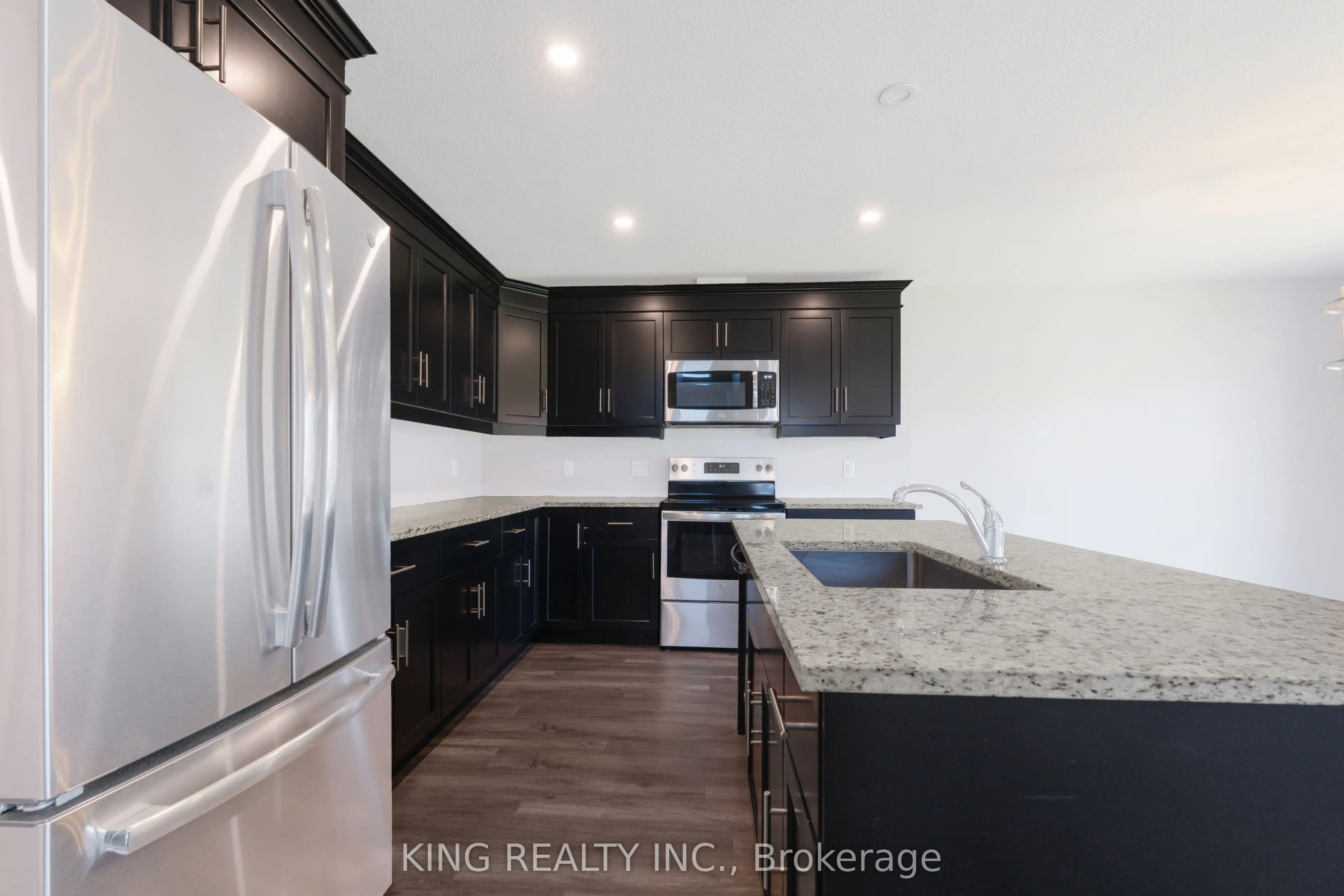 28 MINLER Street #1
