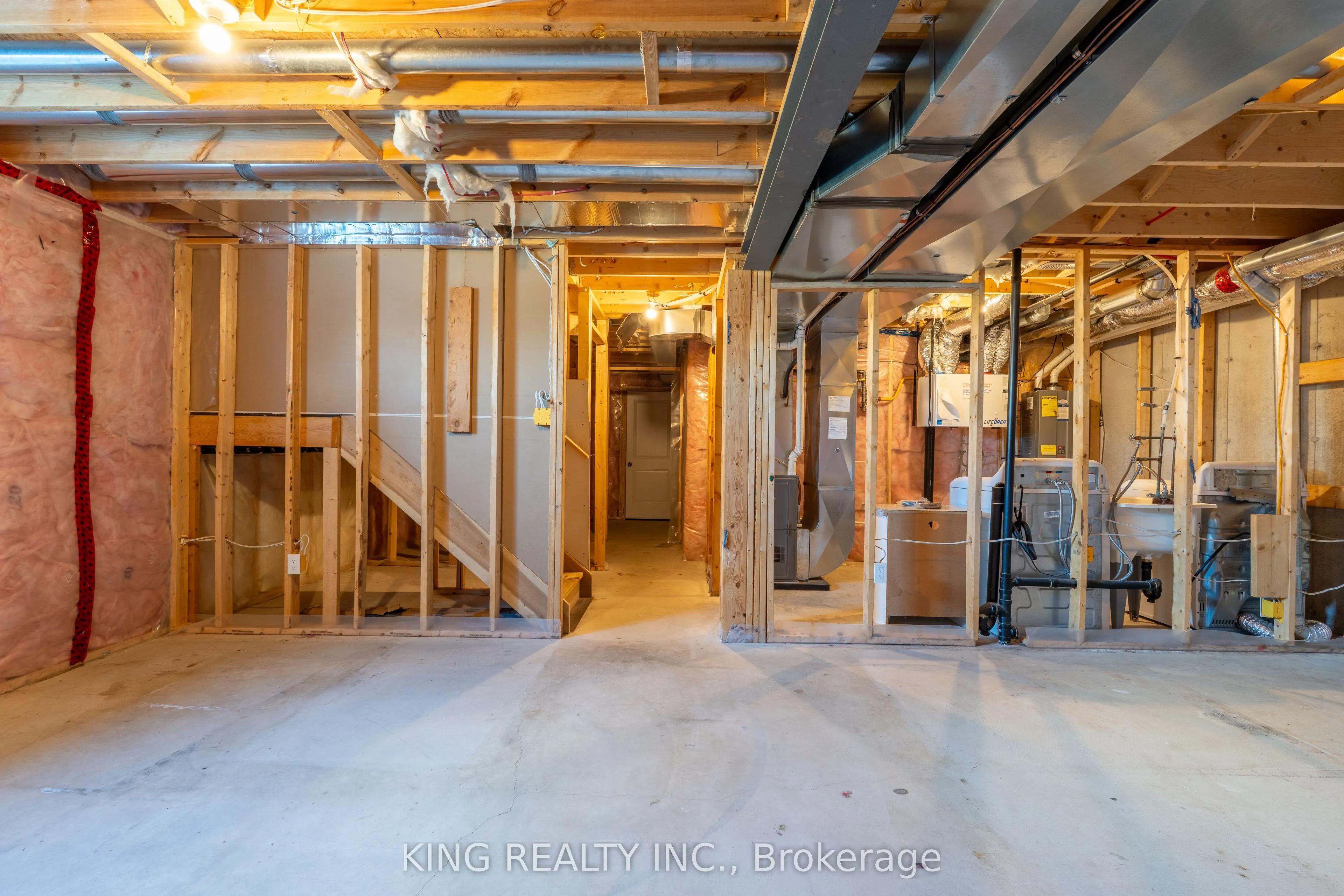28 MINLER Street #1