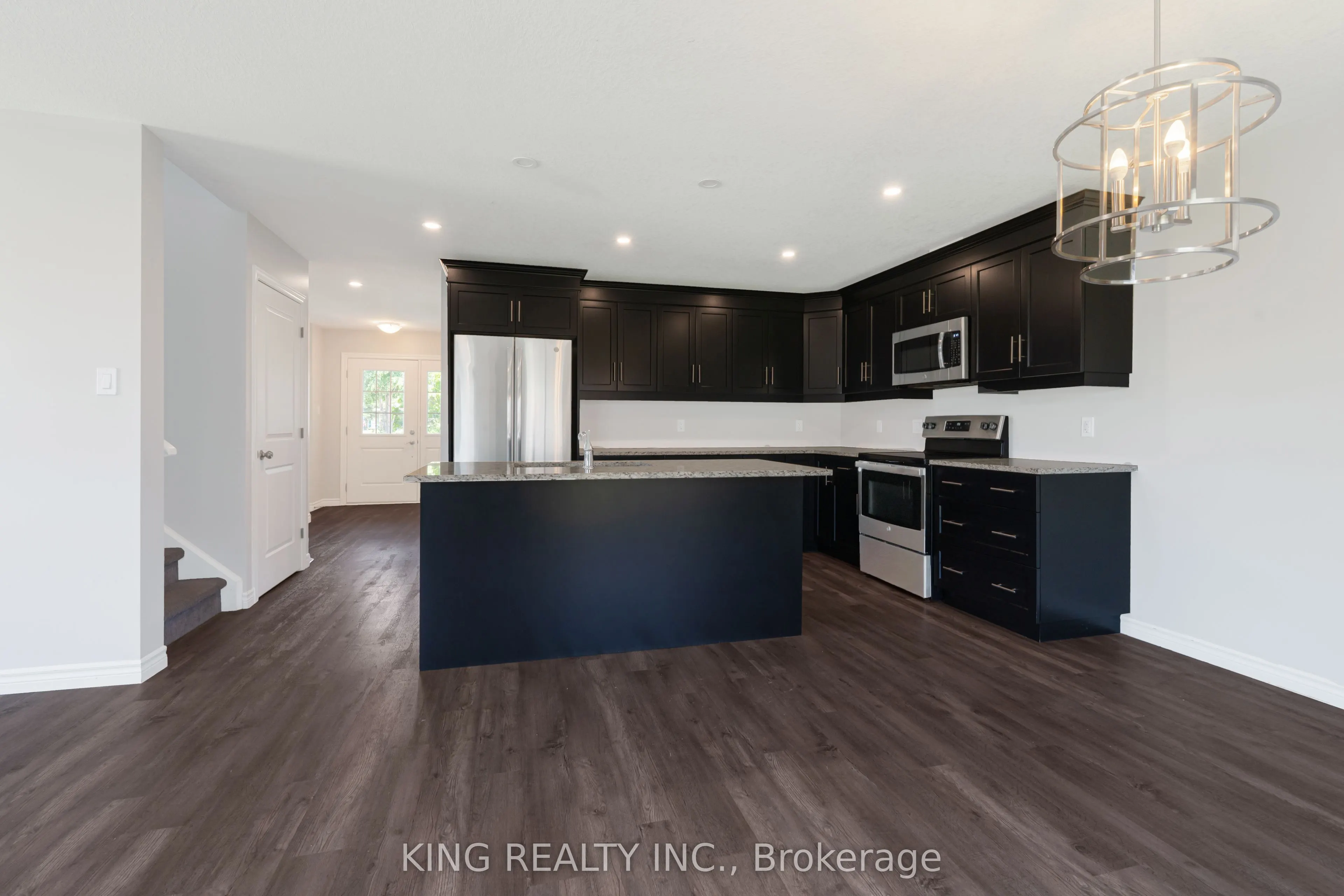 28 MINLER Street #1