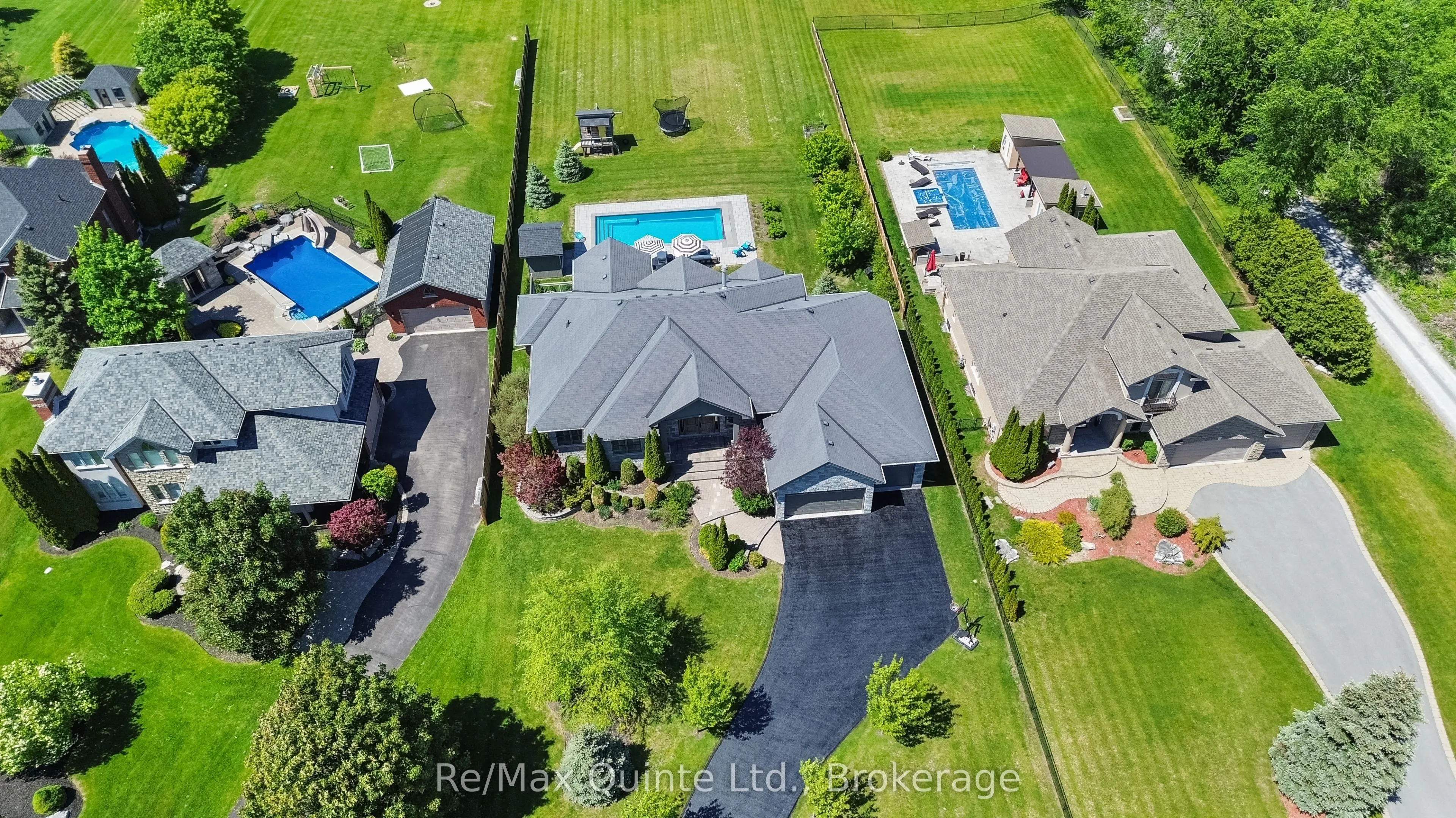 54 Settlers Landing Drive