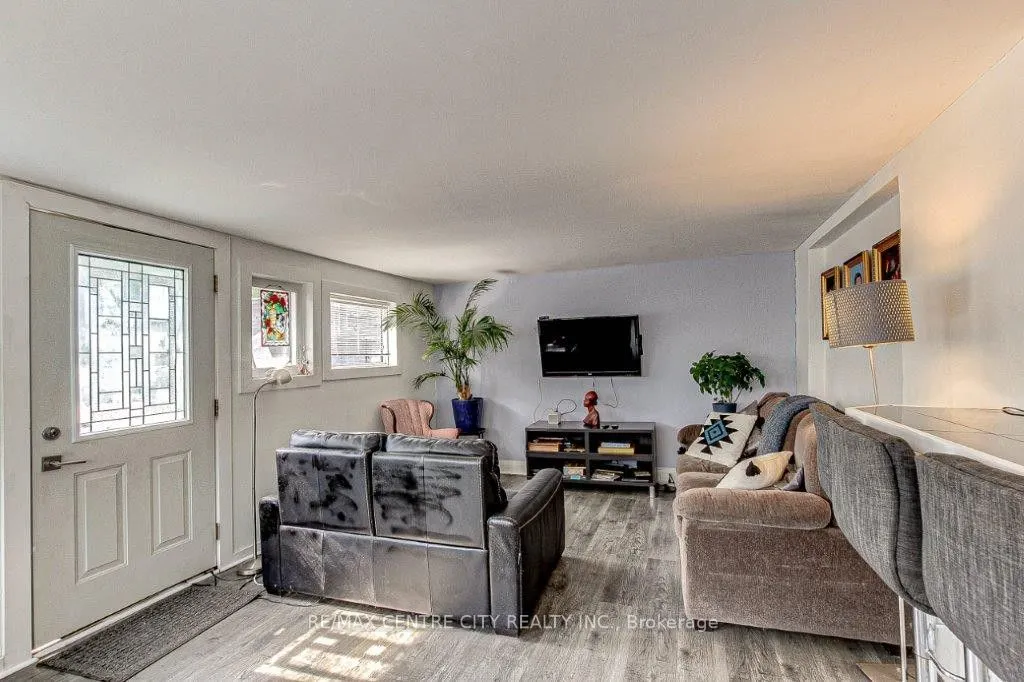 465 Ashland Avenue