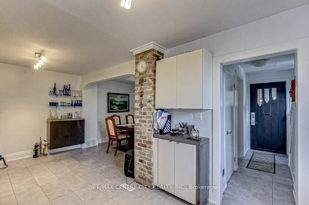 465 Ashland Avenue