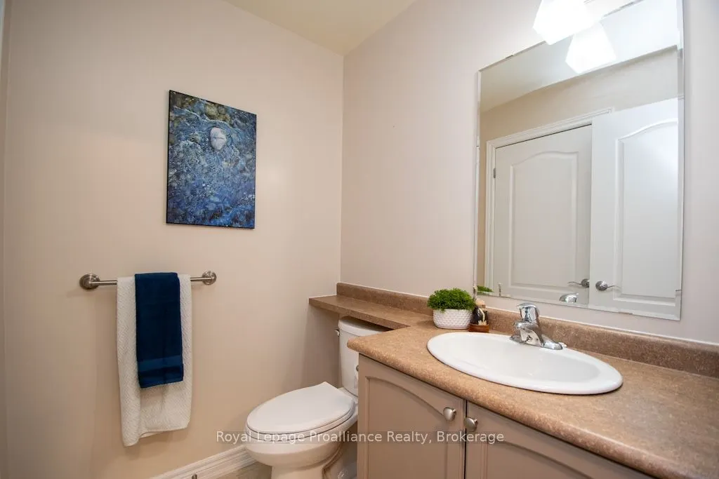 869 Clonsilla Avenue #212