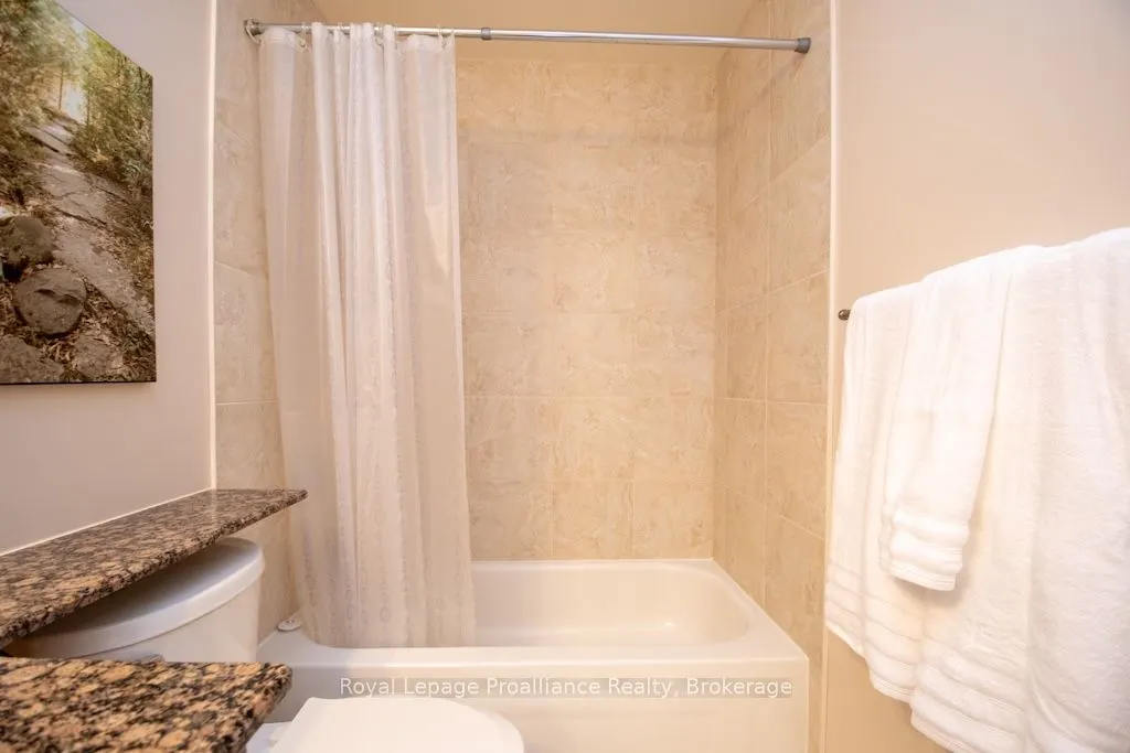 869 Clonsilla Avenue #212