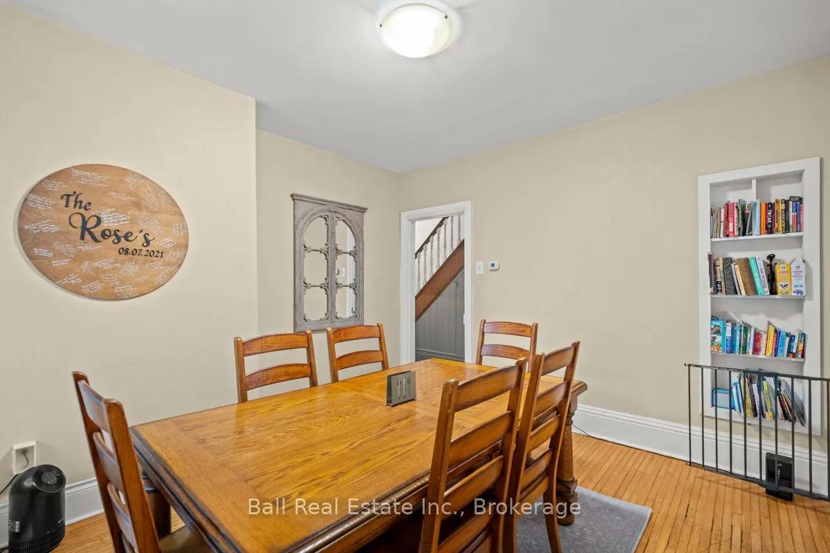 21 Aylmer Street S