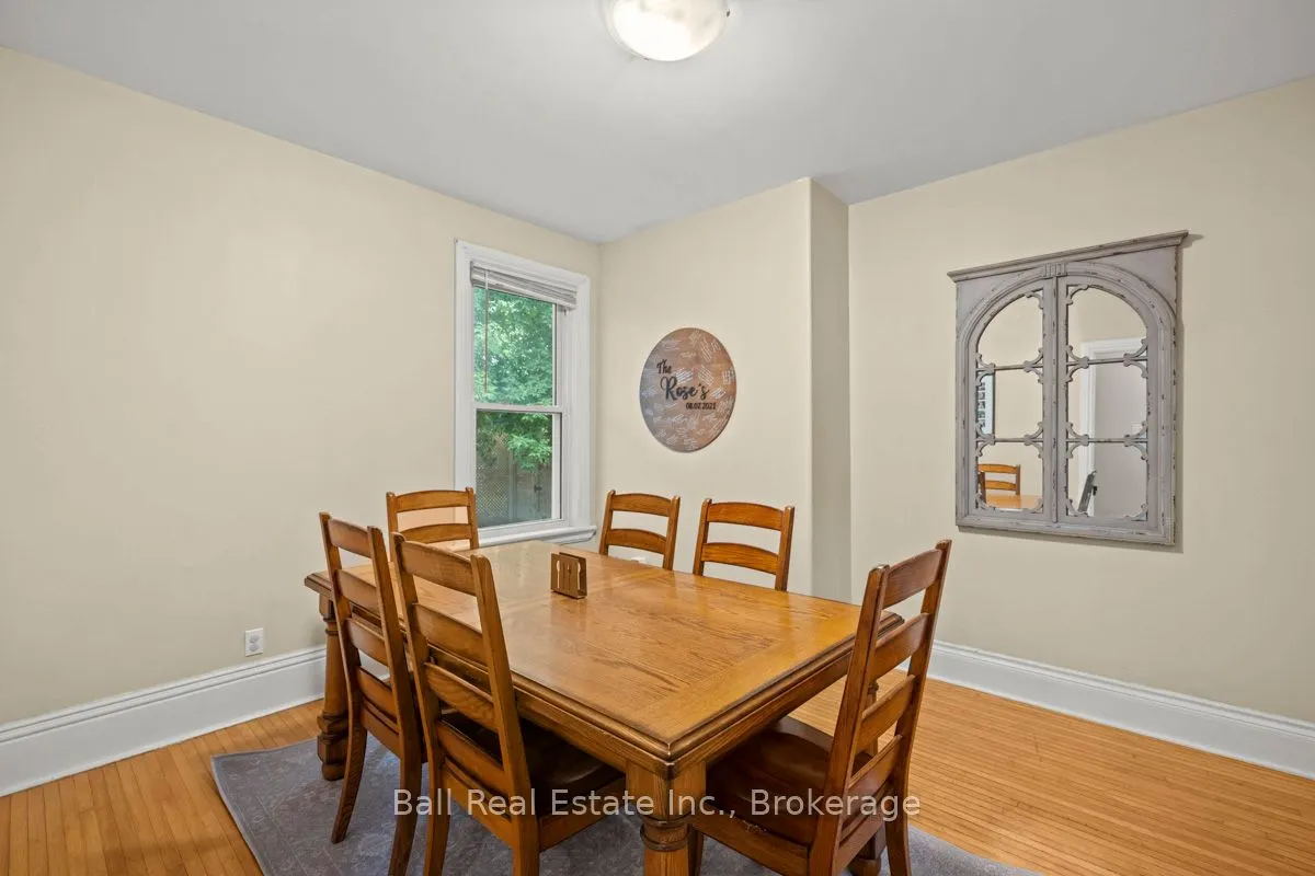 21 Aylmer Street S