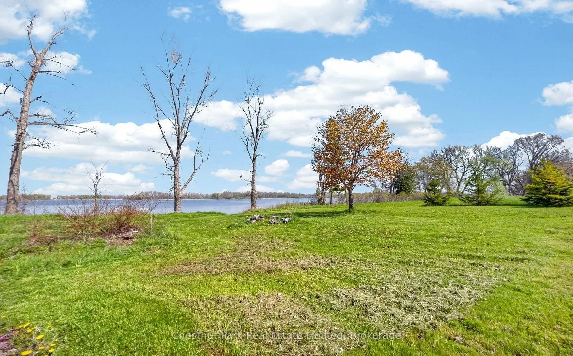 1092 Huycks Point Road