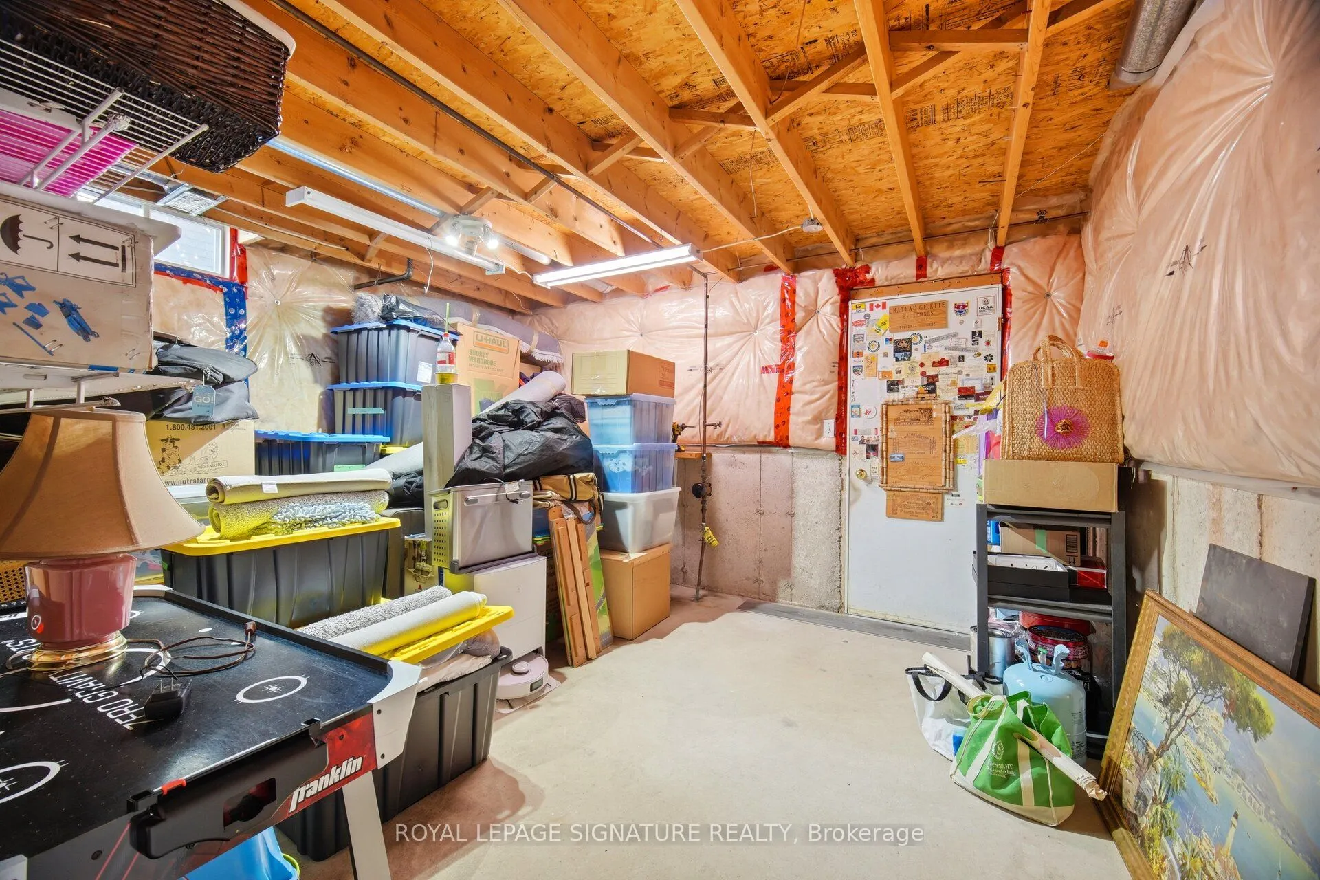 5122 Meadowood Lane