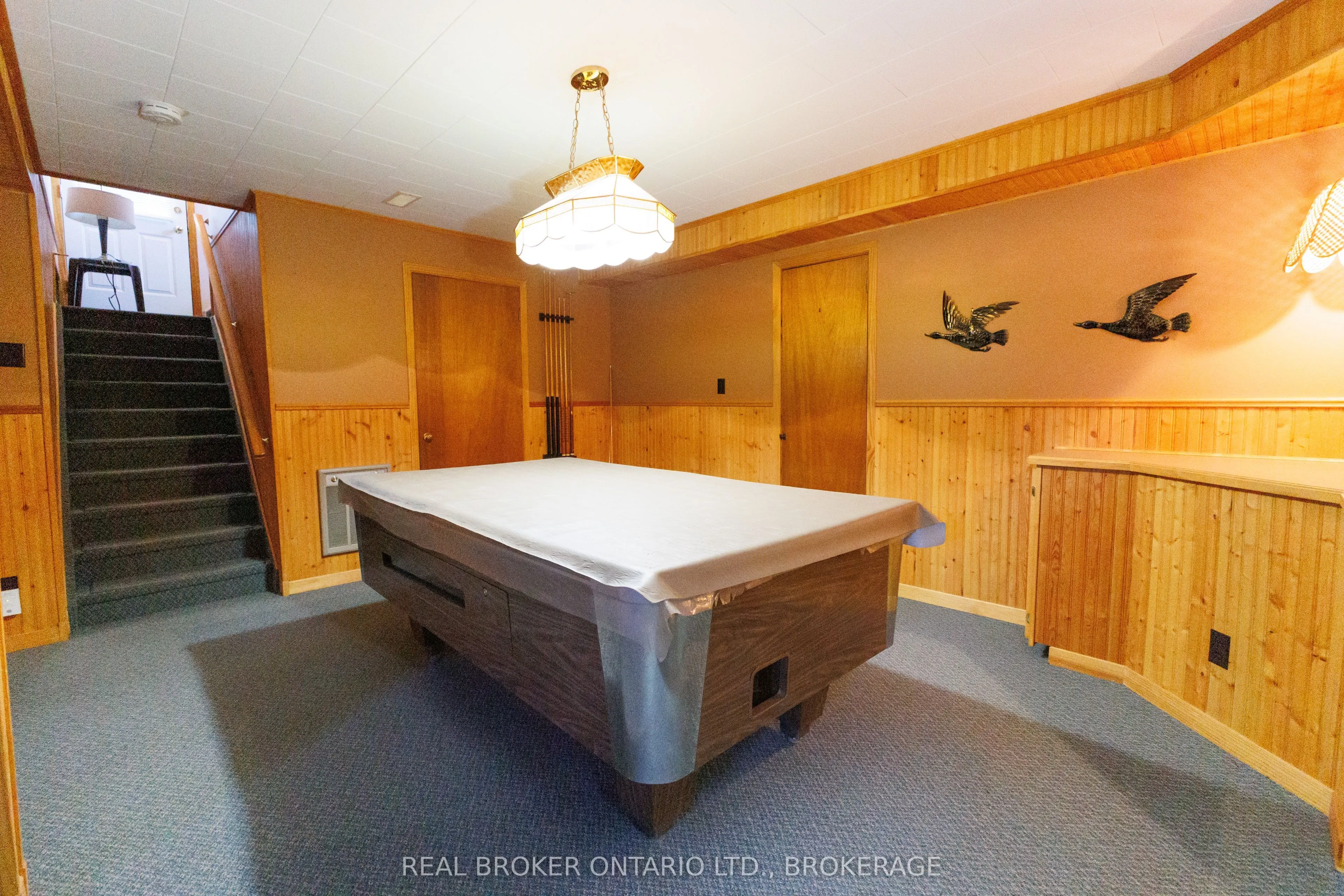 63 Kincardine Street W