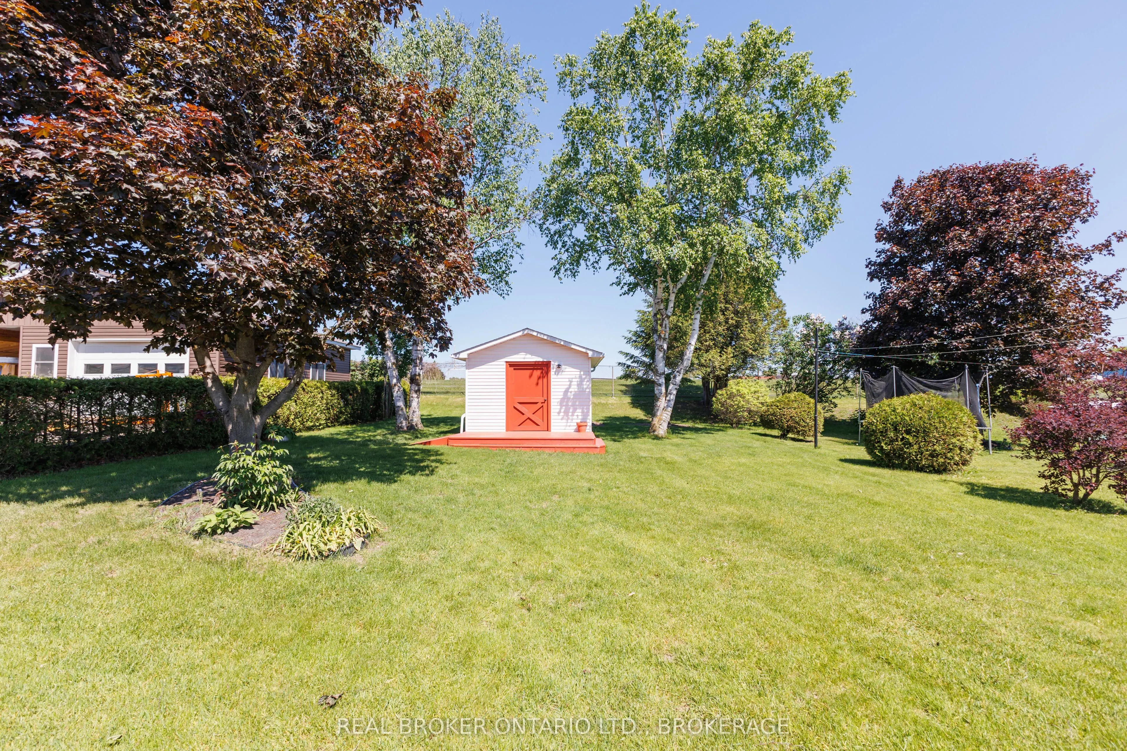63 Kincardine Street W