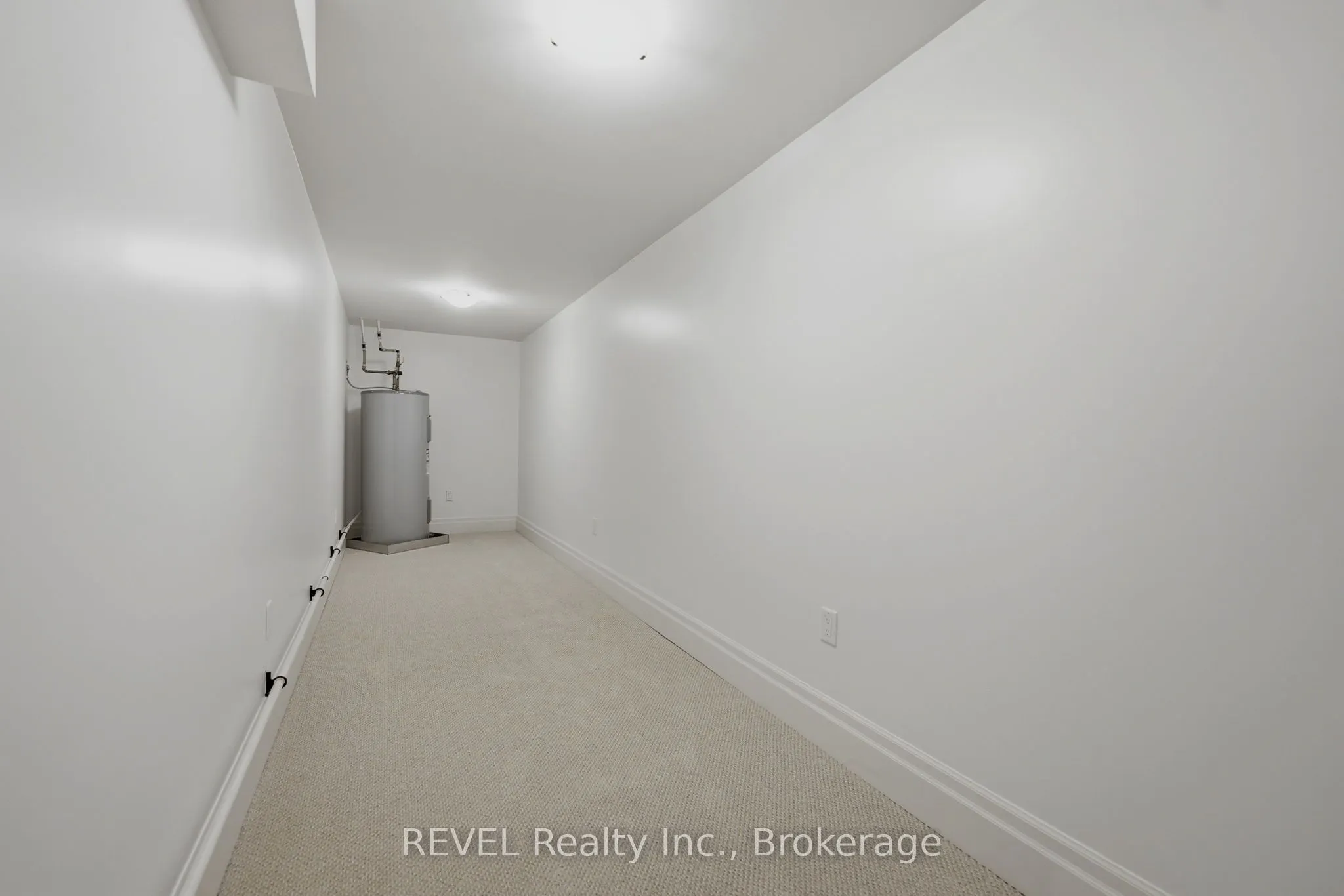 14 St. Andrews Lane S #S14