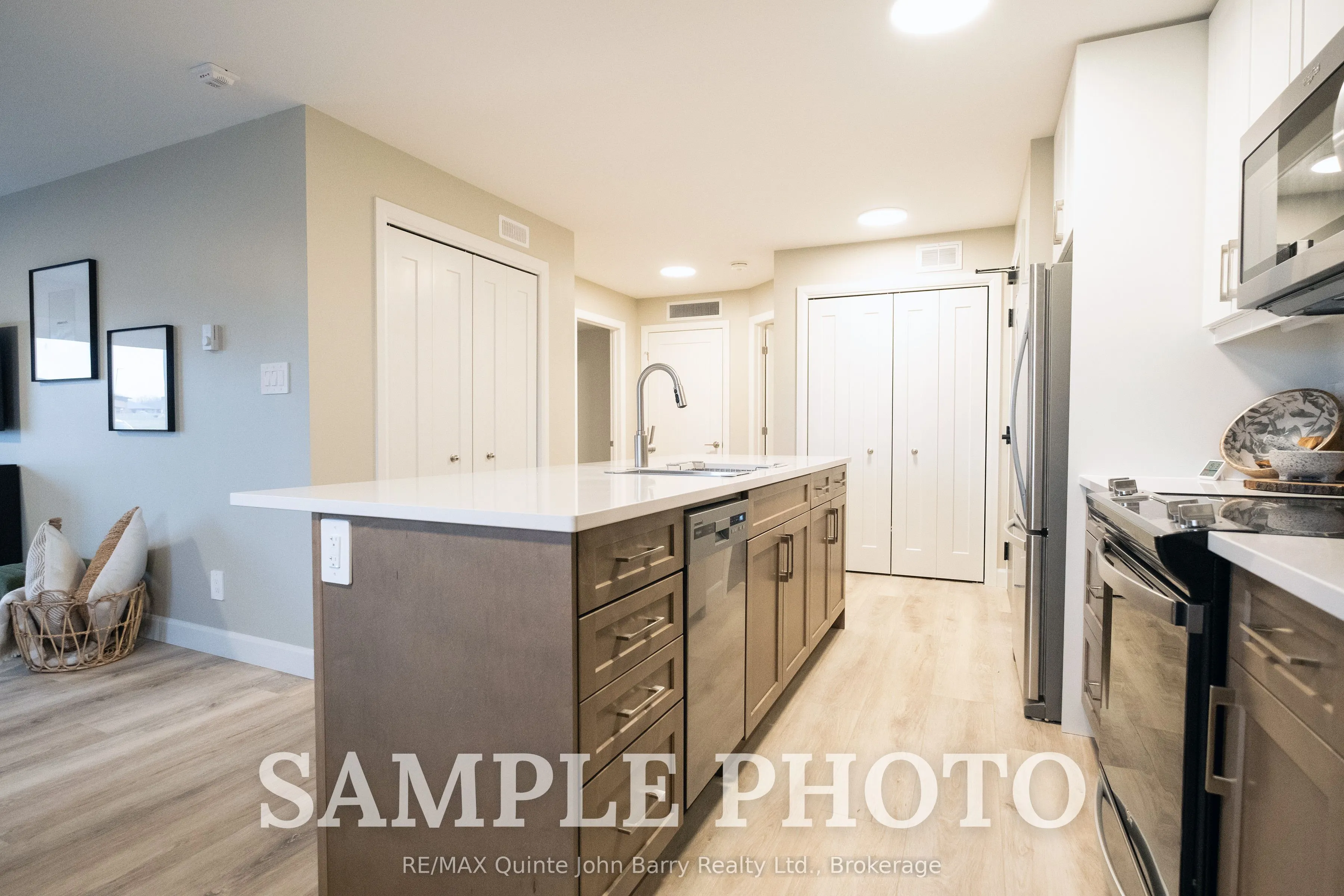 206-10 Hillside Meadow Drive #206