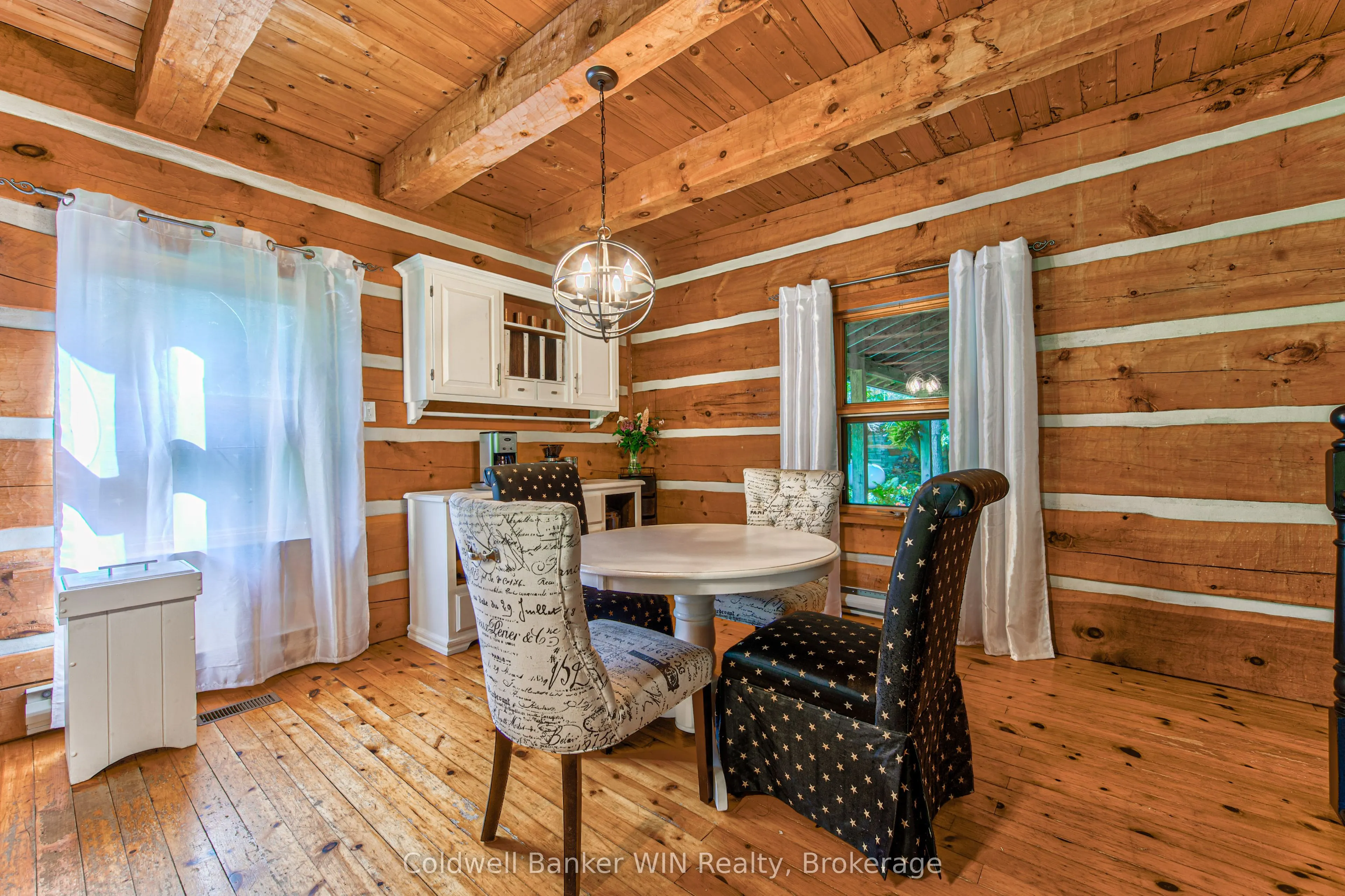 7341 Sideroad 12